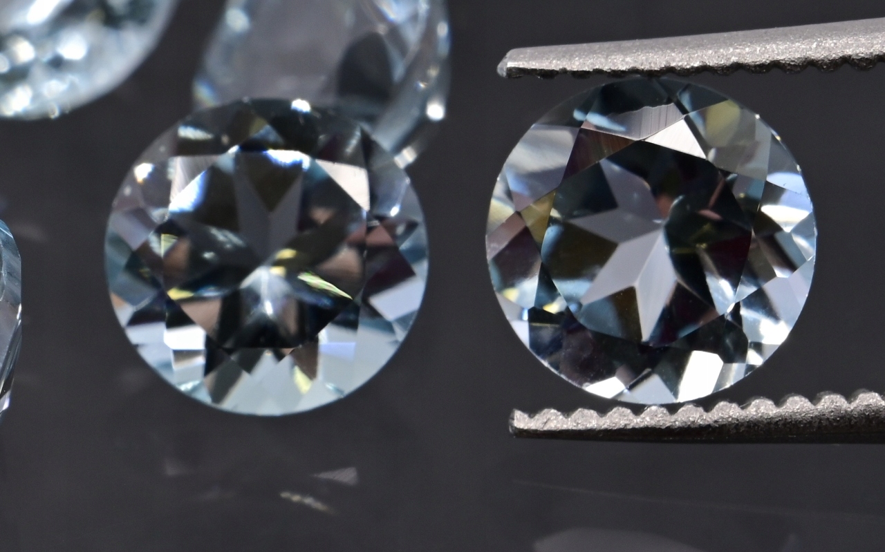 Topaz Sky Blue fazetovaný kulatý fi 10 mm