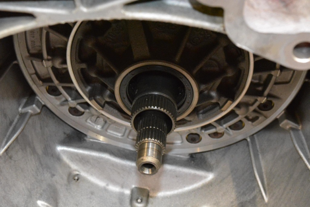 CAMBIO AUTOMAT 1068042 BMW E60 E61 3.0 D 235 KM 07-10