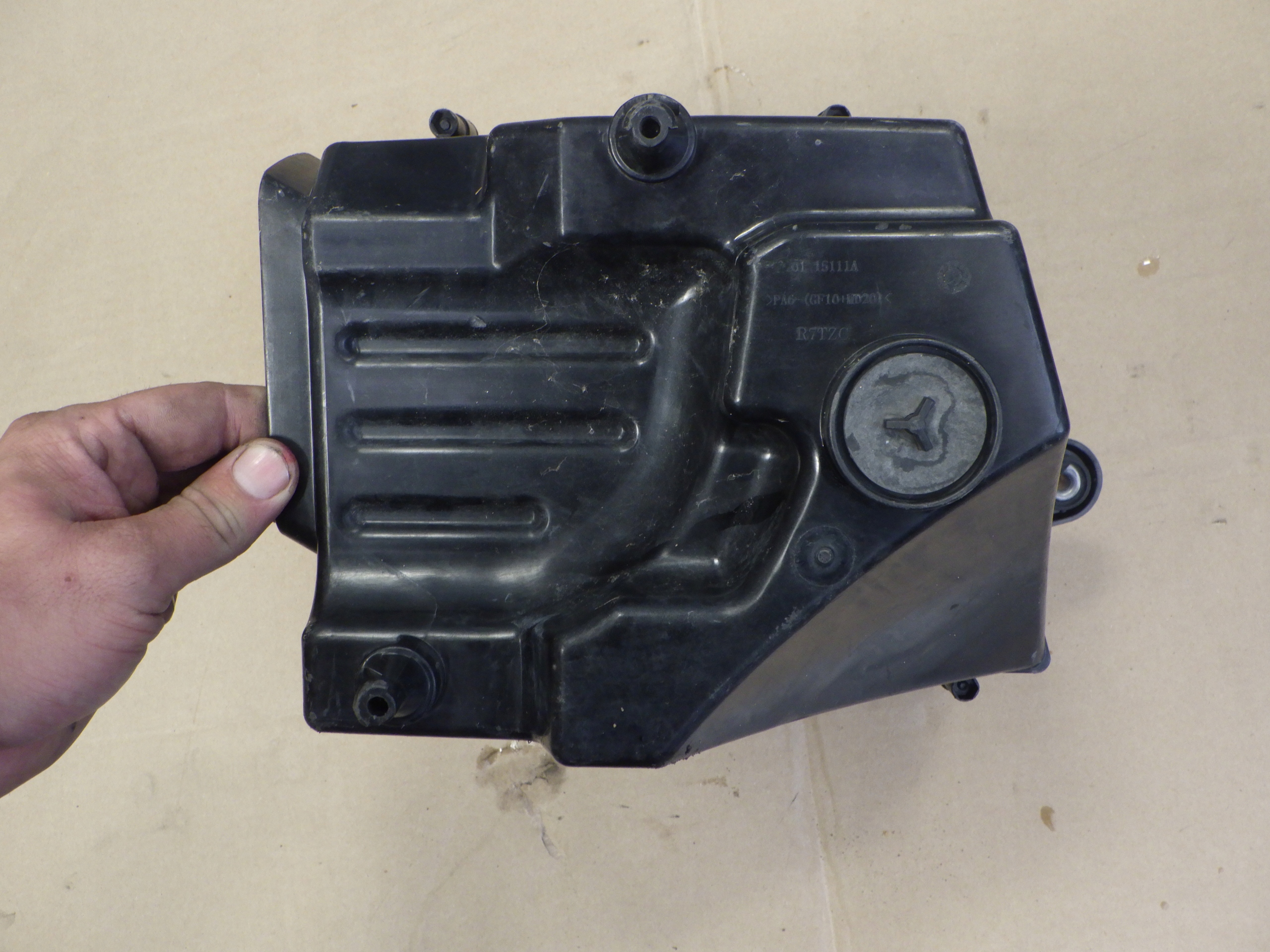 корпус салонного фильтра Воздух jaguar 2.0 TD4