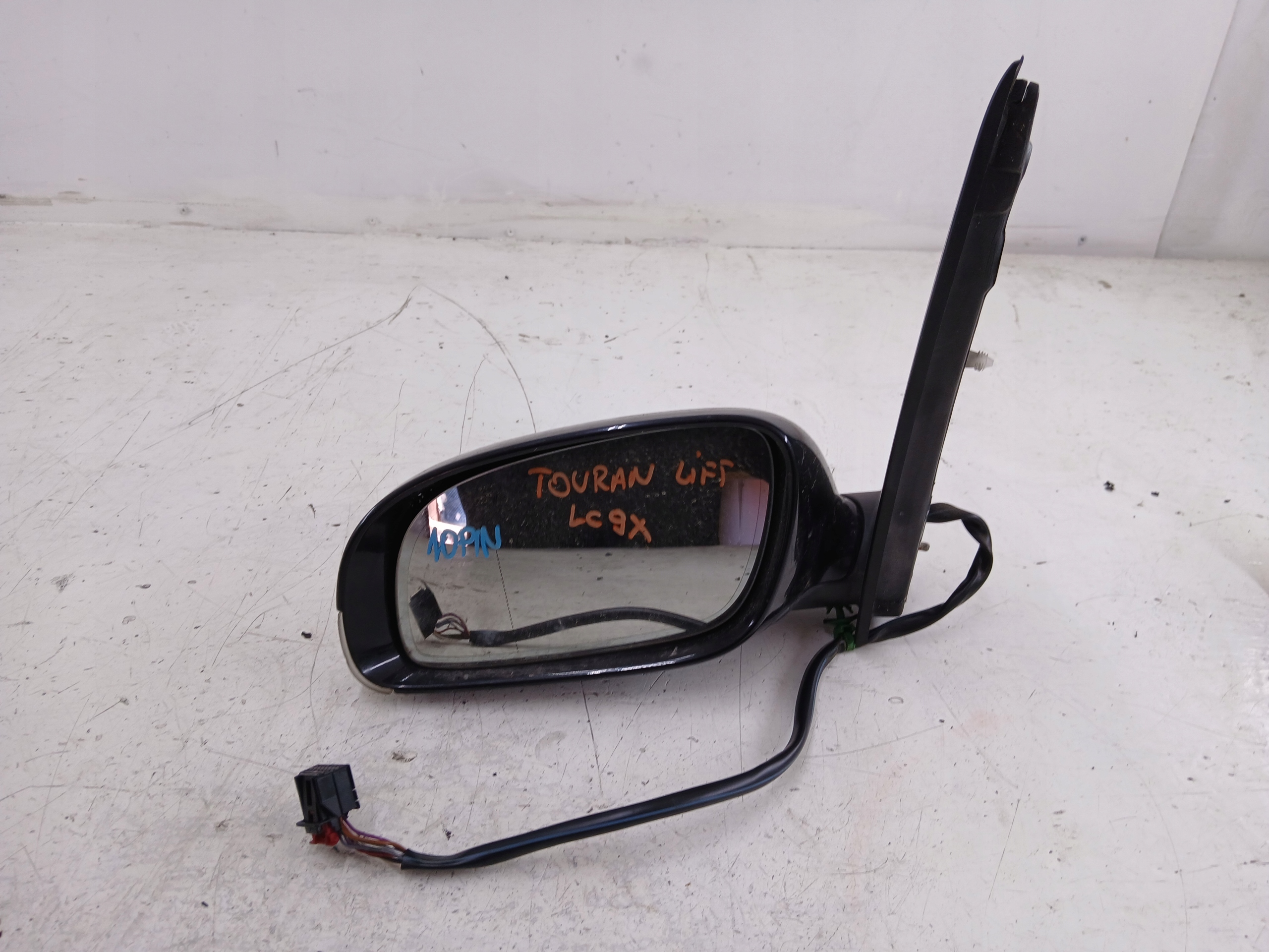 VW TOURAN and LIFT mirror left 10 PIN LC9X