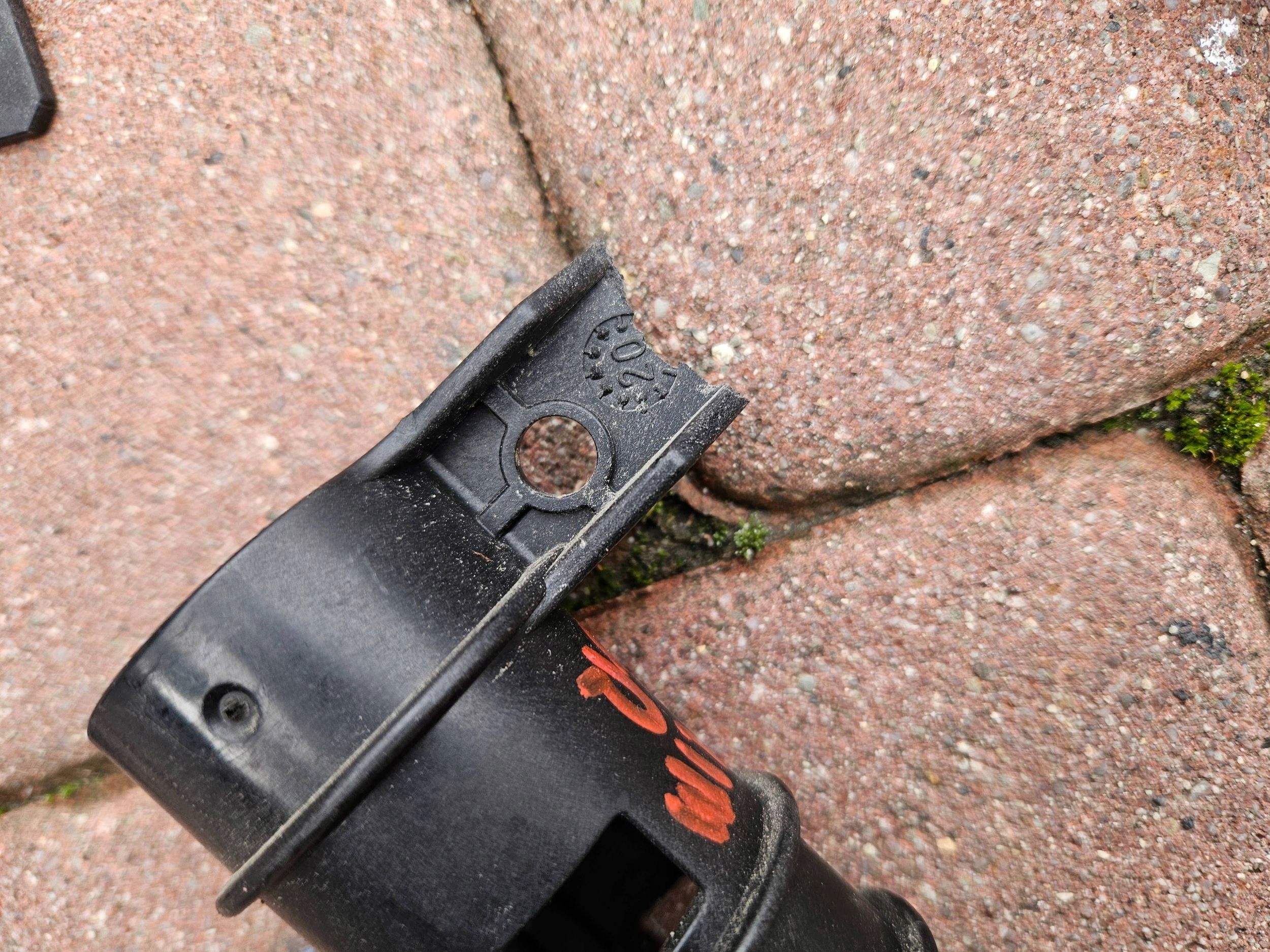 brackets holder console chlodni Opel Grandland X