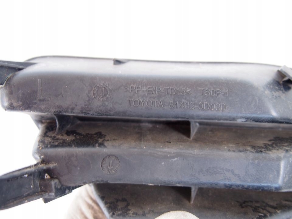 Toyota Yaris II 06-09r grille left grid bumper 2