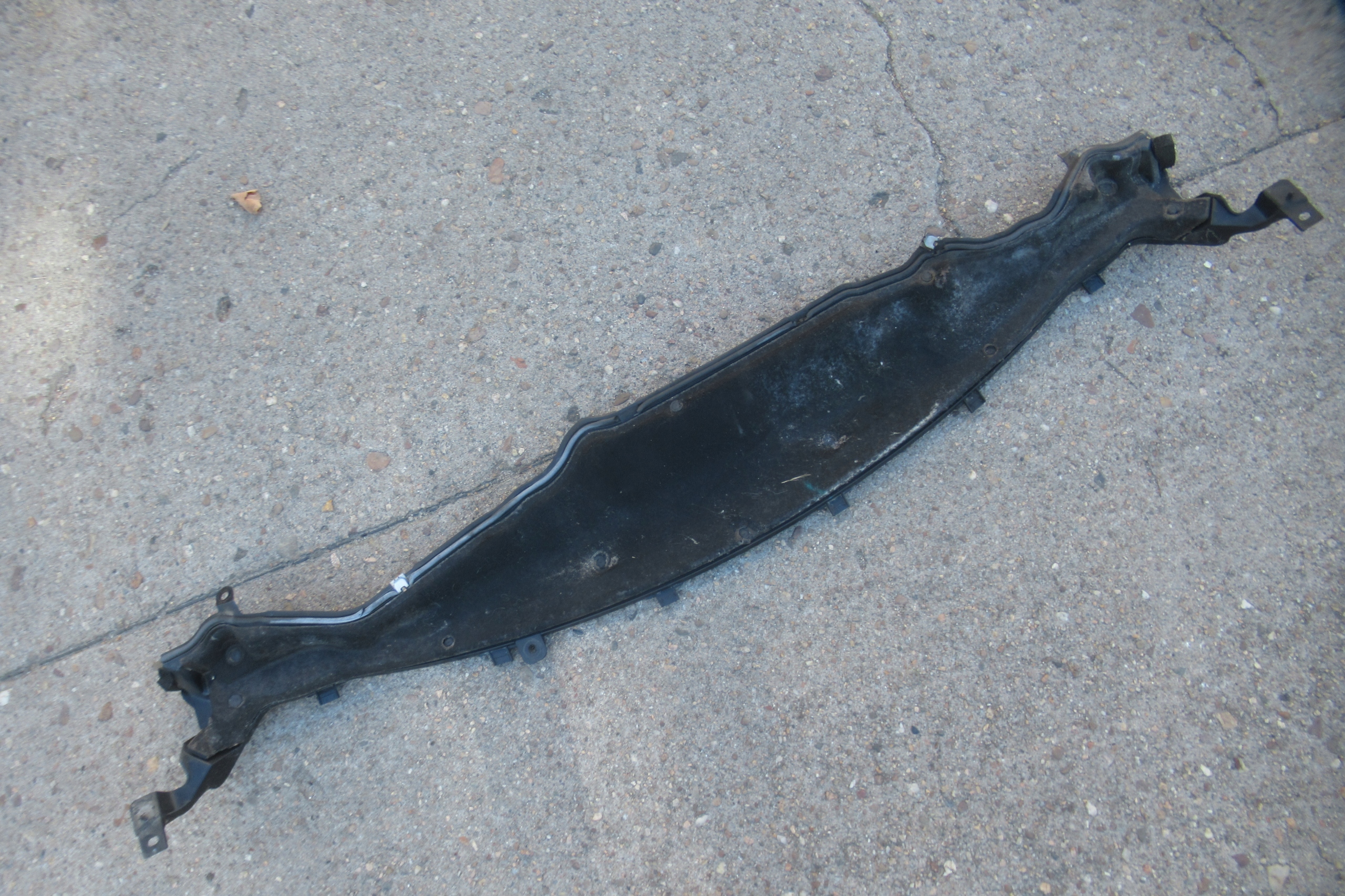 FORD FIESTA MK7 15R torpedo lower D1BB-A016B26