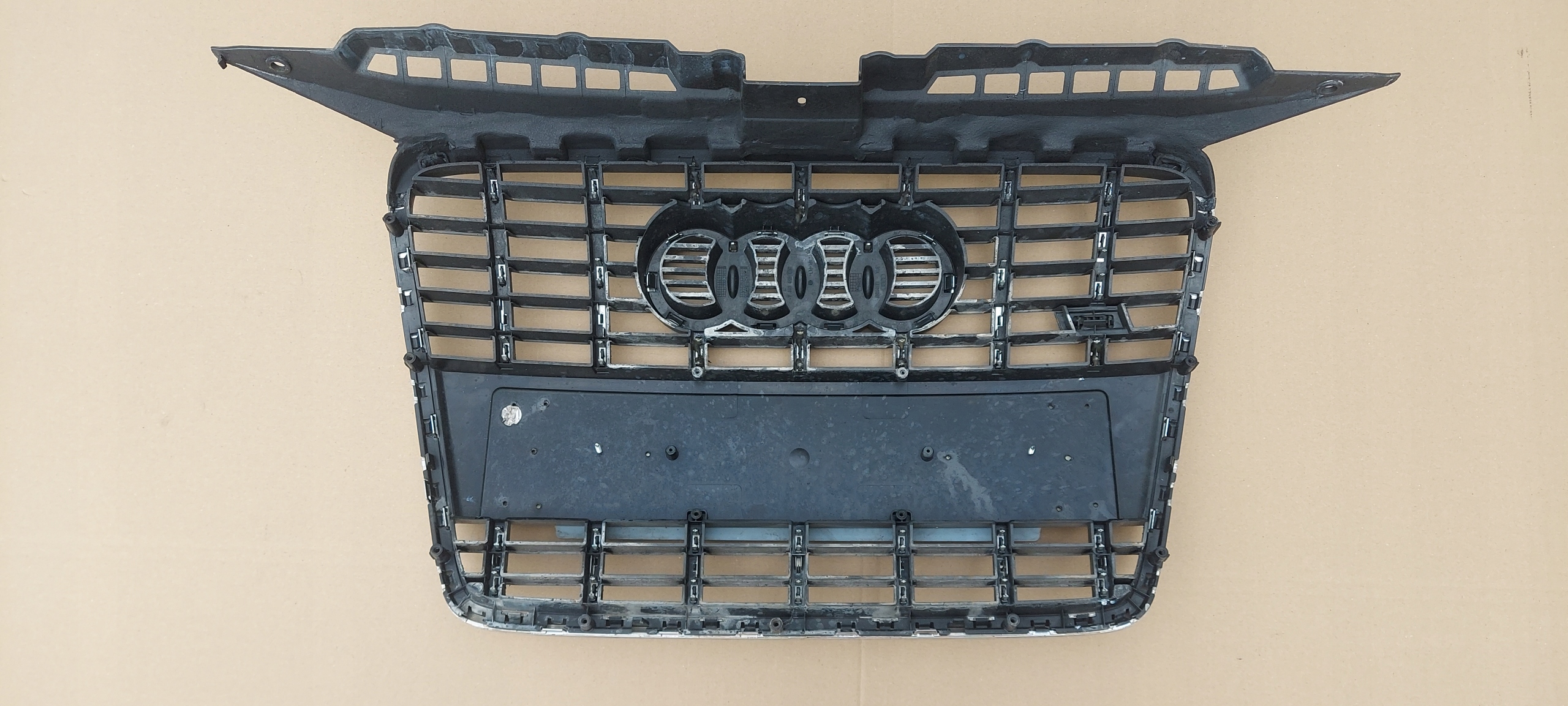 Grille AUDI S3 8P0853651A 05-08