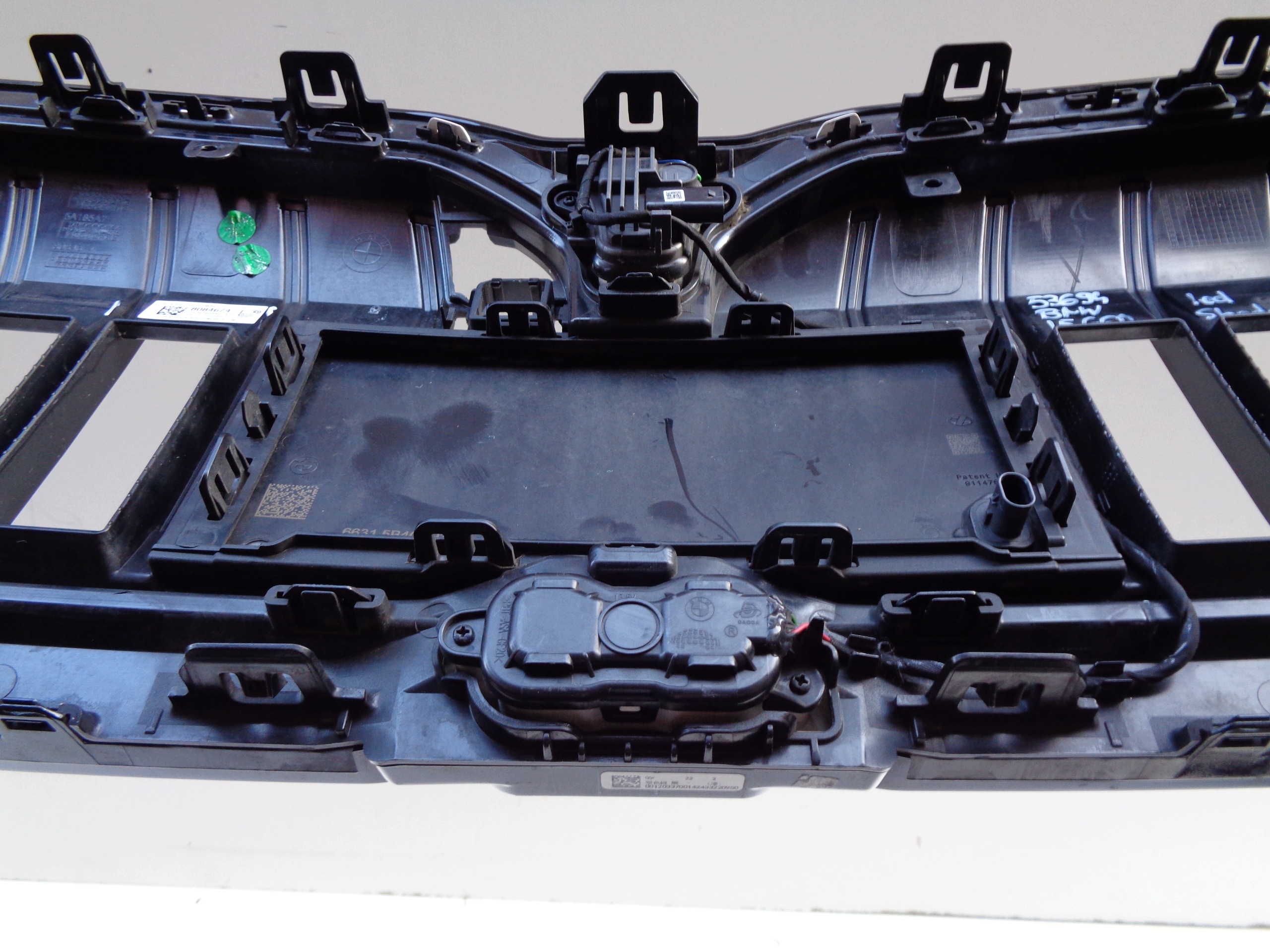 Grille BMW I5 5 G60 G61 23- SHADOW LED NR 53694