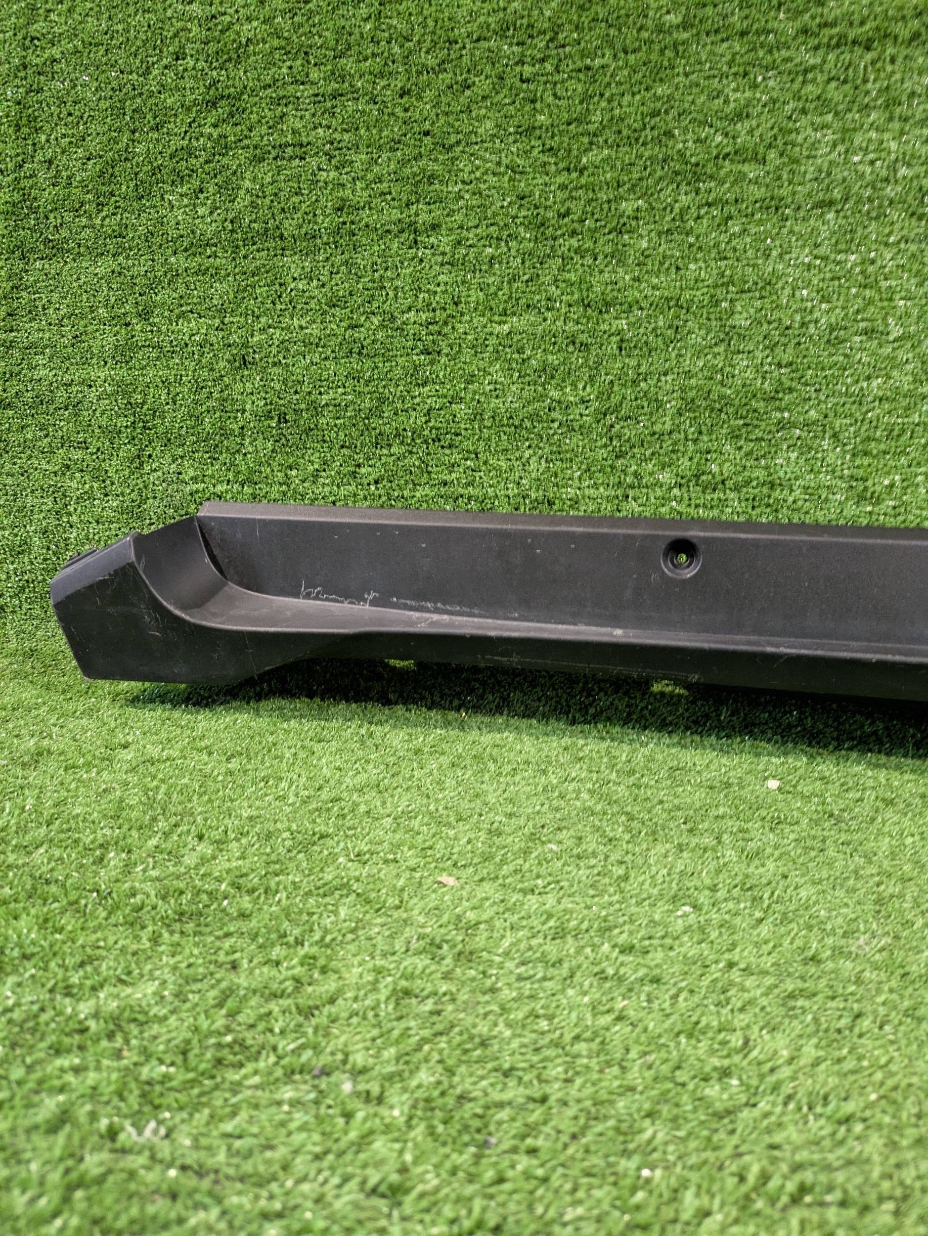 moulding threshold left TOYOTA C-HR 16- NR.001