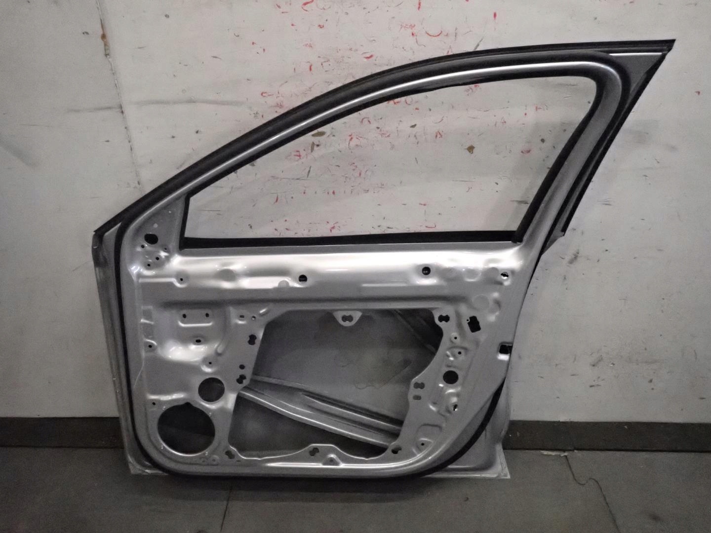 dveře předek přední pravé SKODA OCTAVIA IV 2020