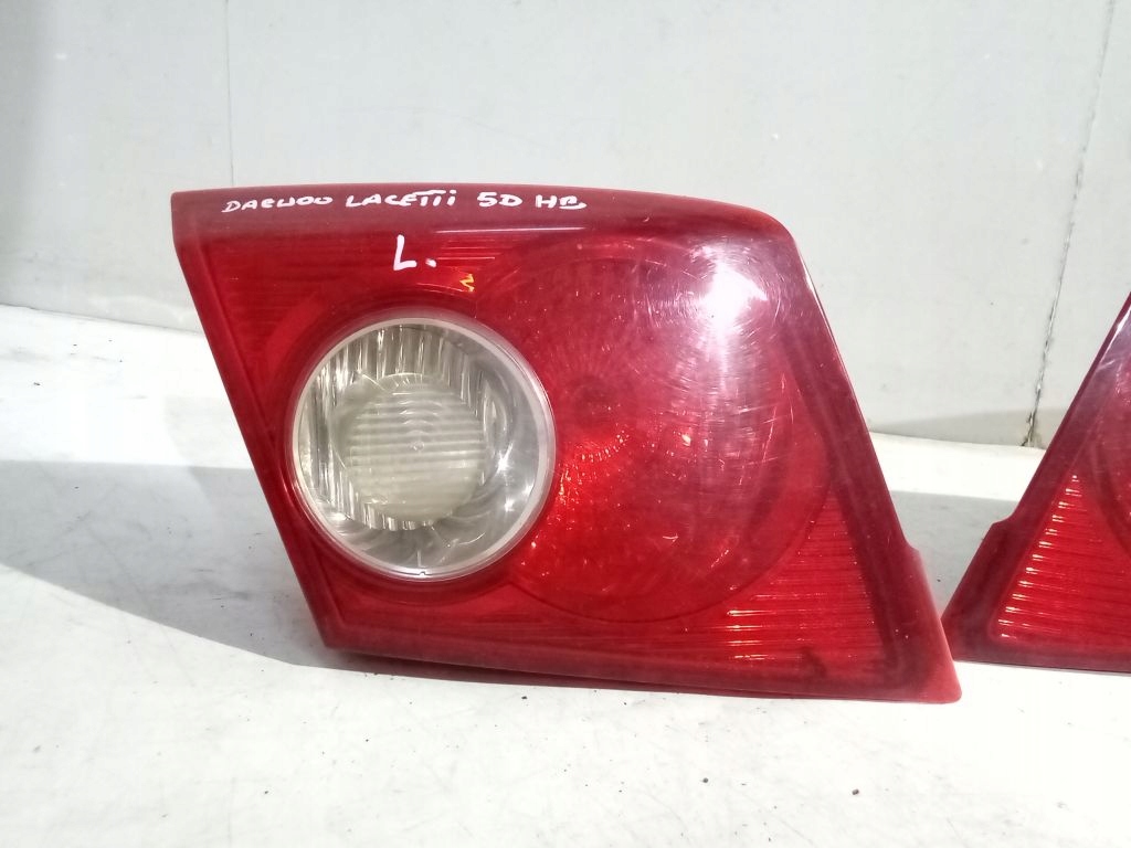 Daewoo Lacetti lights rear part to the bonnet right and left