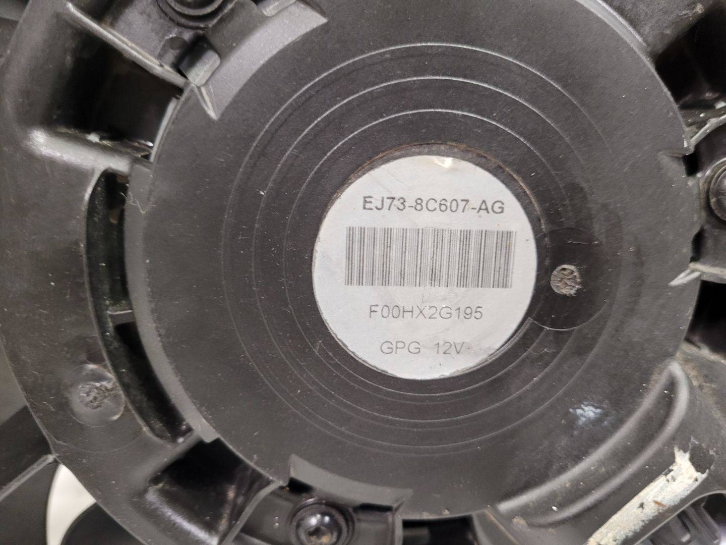 ventilátor chladiče Ford Kuga 2 2016 EJ73-8C607-AG