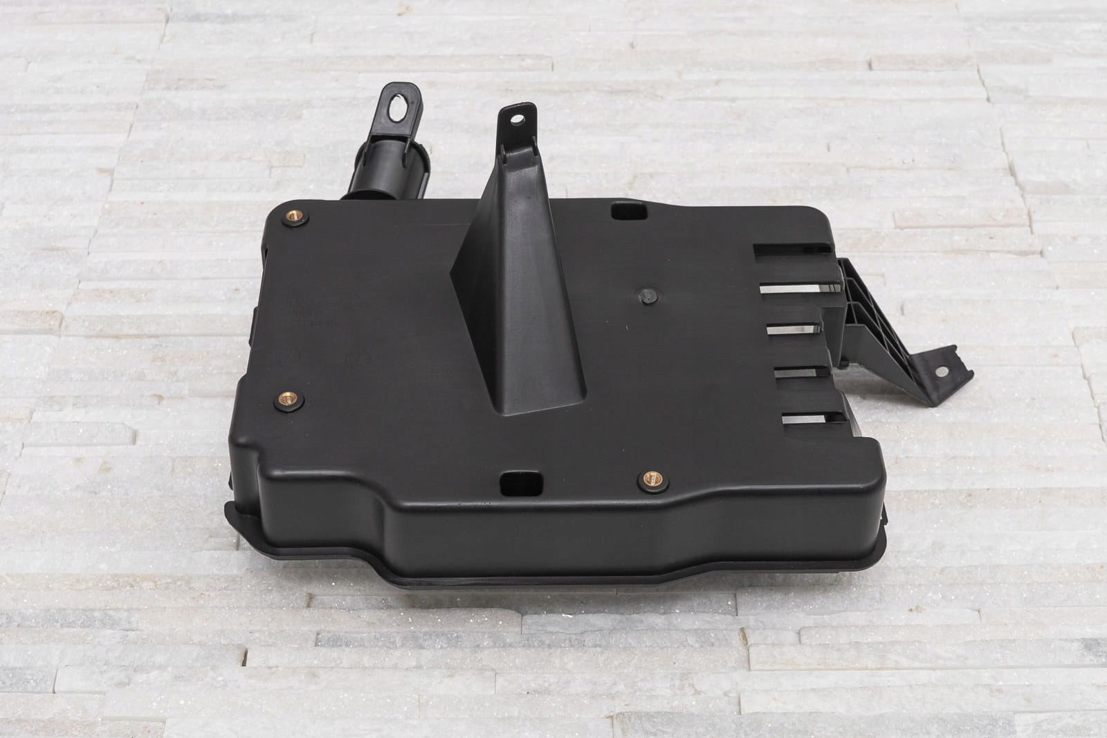 FORD KUGA MK2 II 16-19 OBUDOWA MODUŁU KOMPUTERA FV4112A Typ samochodu 4x4/SUV Samochody osobowe