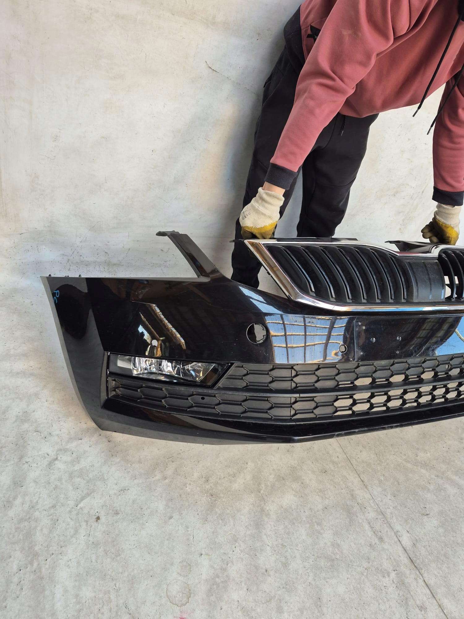 SKODA OCTAVIA III LIFT 17- bumper front front 4XPDC 5E0807221N