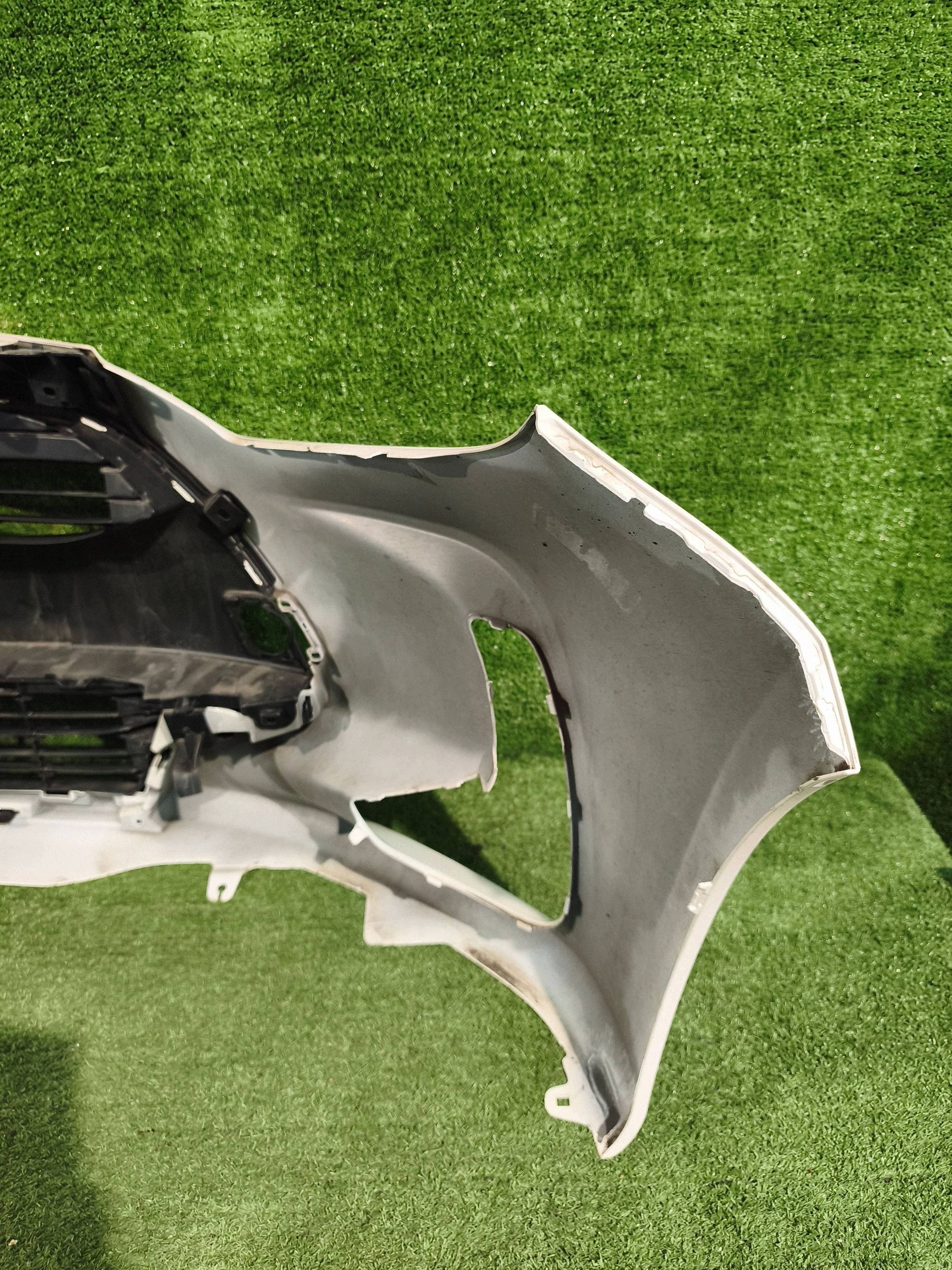 front bumper front TOYOTA YARIS IV without PDC NR.9993