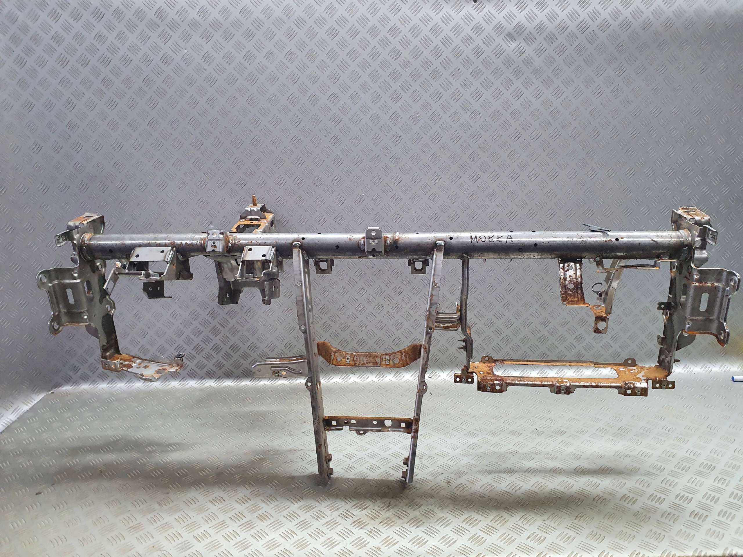 BELKA POD DESKE WSPORNIK OPEL MOKKA X