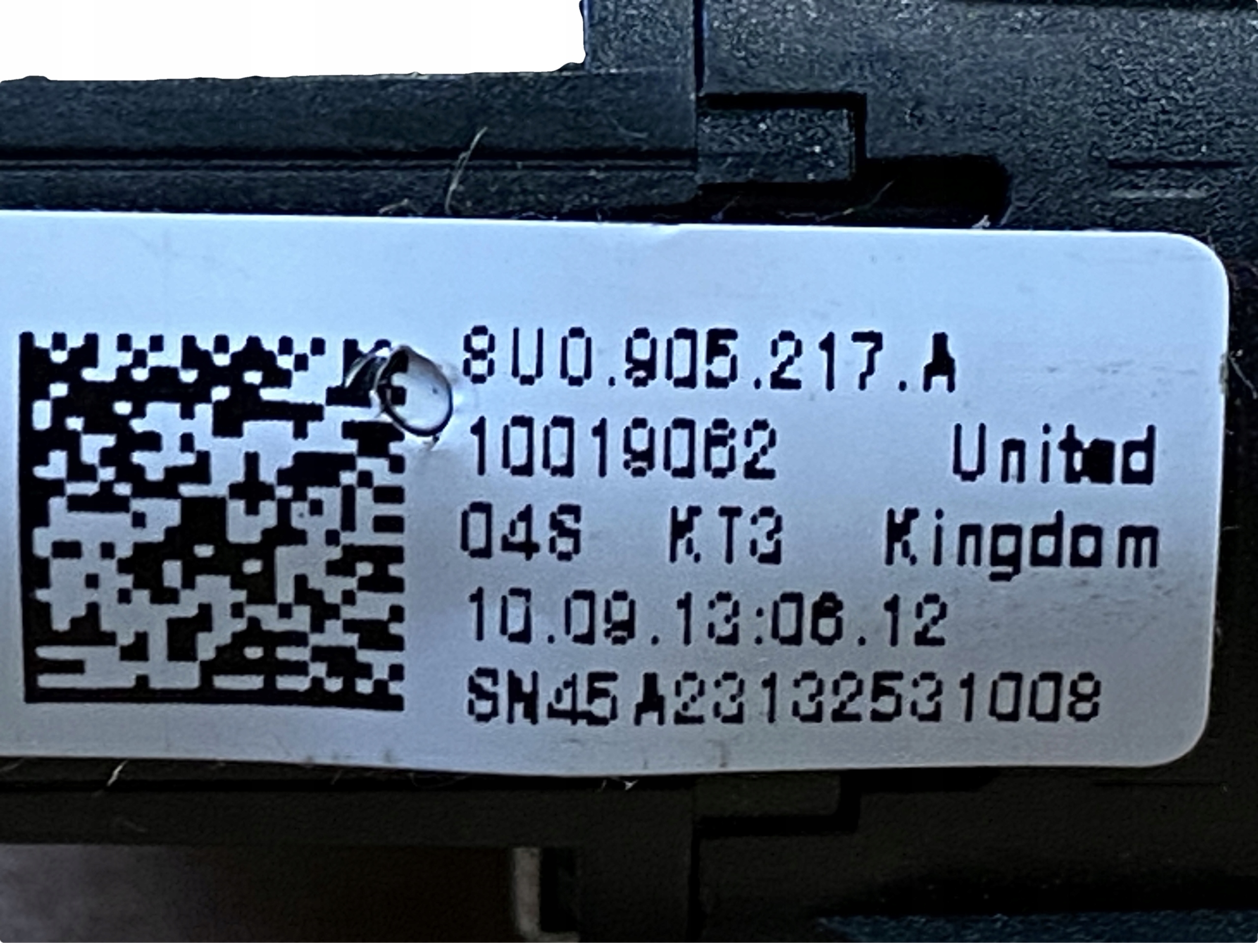 AUDI Q3 8U button START STOP 8U0905217A
