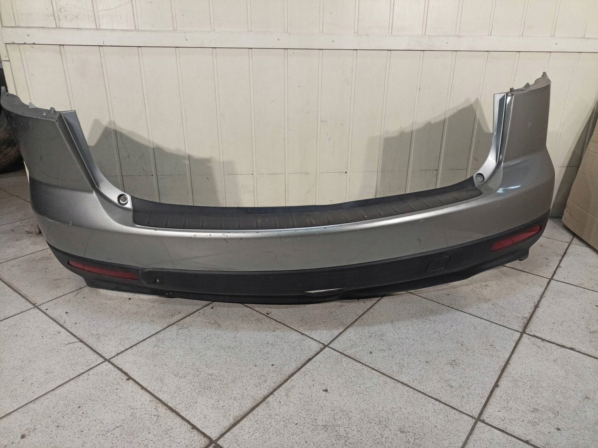 nárazník zadní Mazda CX-9 facelift 2010
