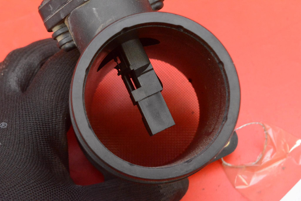 flow meter 22680-5U400 NISSAN PRIMERA P12 01-08