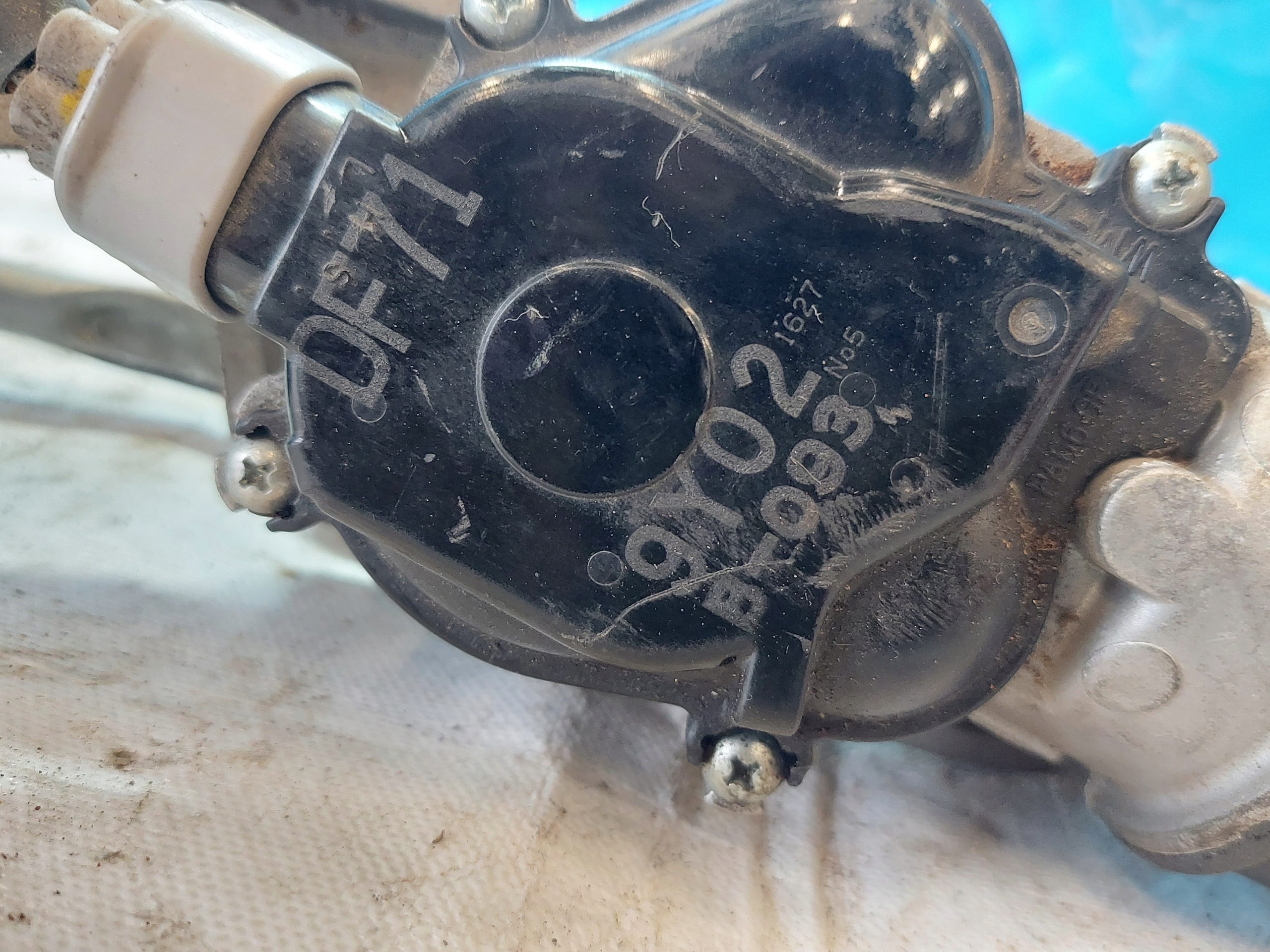 wiper mechanism MAZDA II DF716737X front