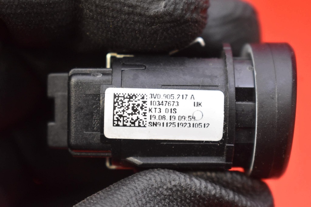 button START/STOP key 3V0905217A SKODA SUPERB 3 III 2.0 TDI 190 KM
