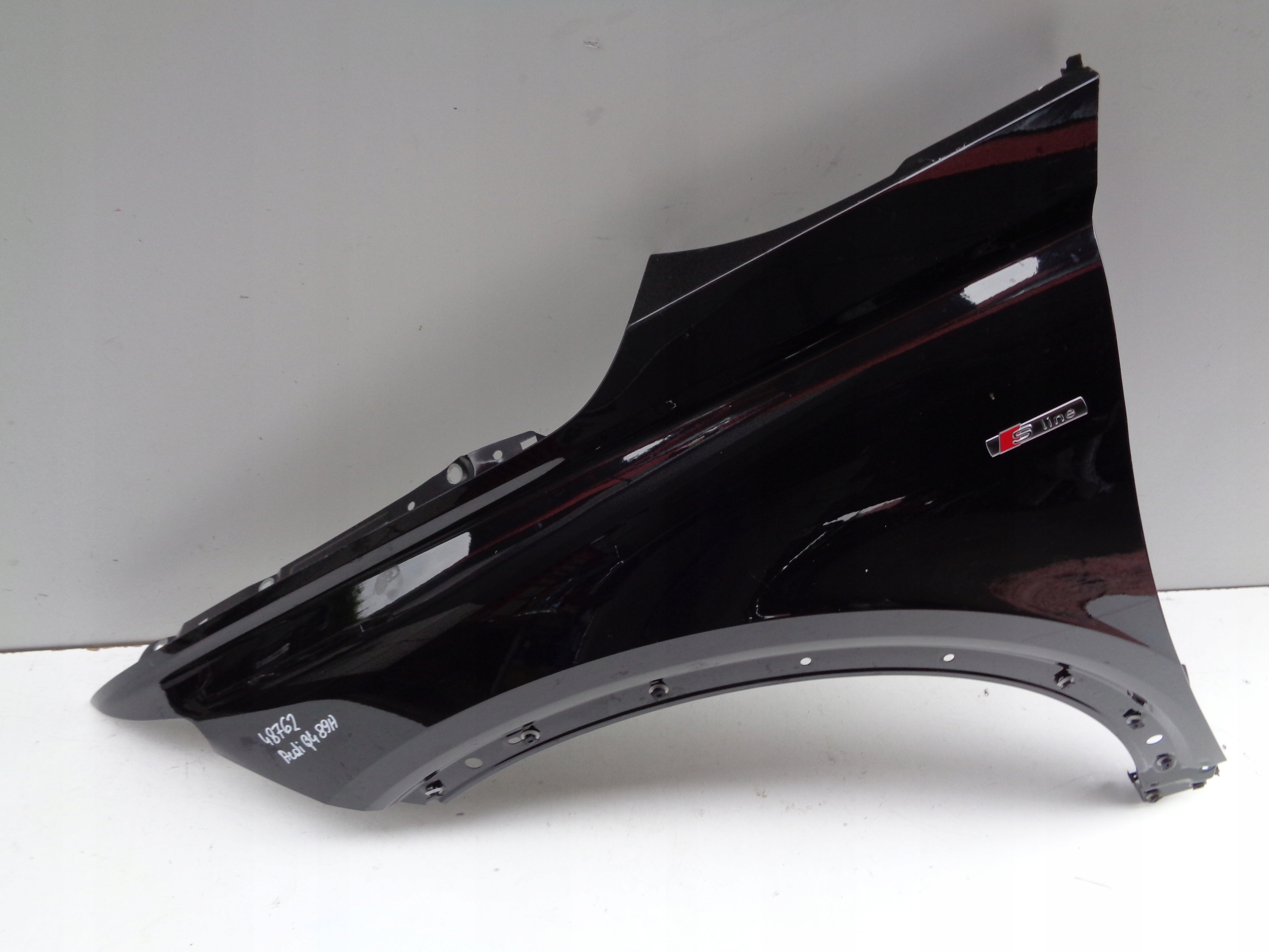 fender left front AUDI Q4 89A NR 48762