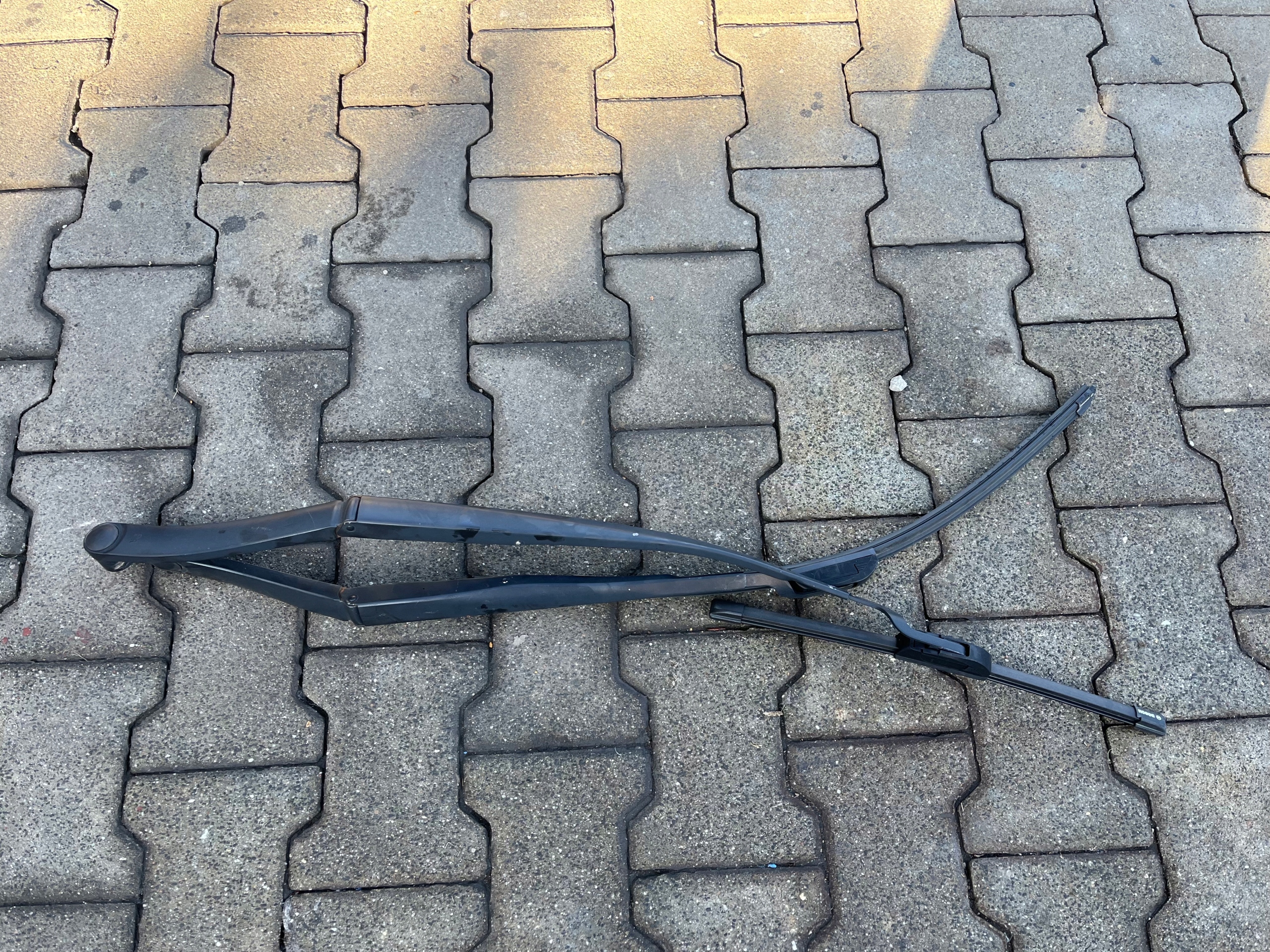 Hyundai I40 wiper arm