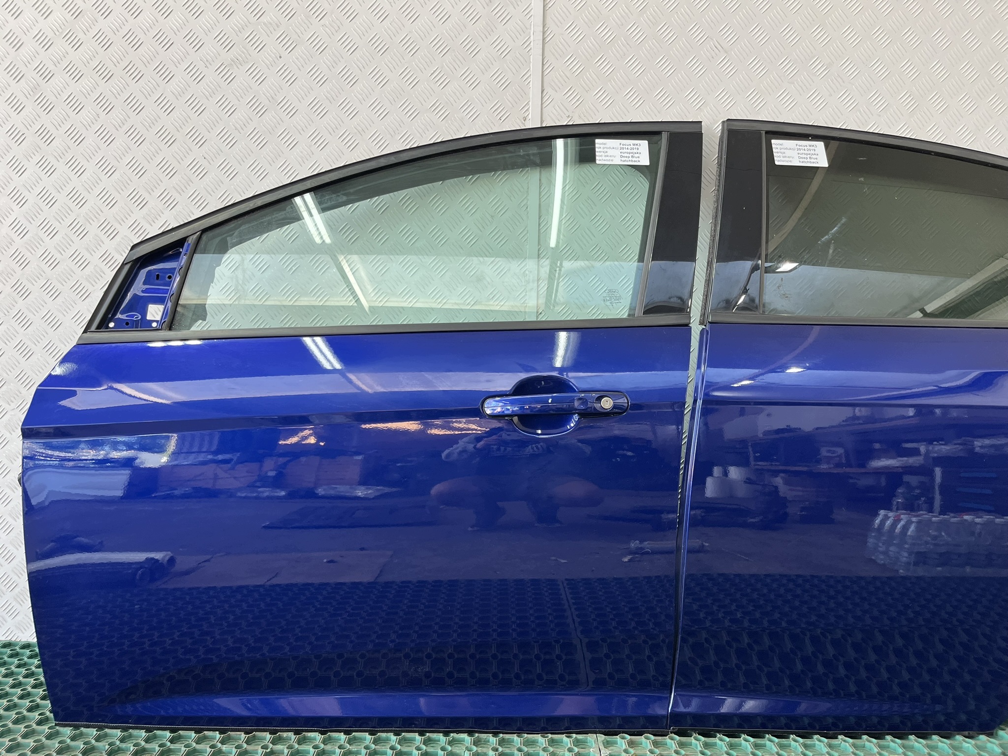 FORD FOCUS MK3 LIFT 14- HB door front + rear. left HF DEEP IMPACT BLUE
