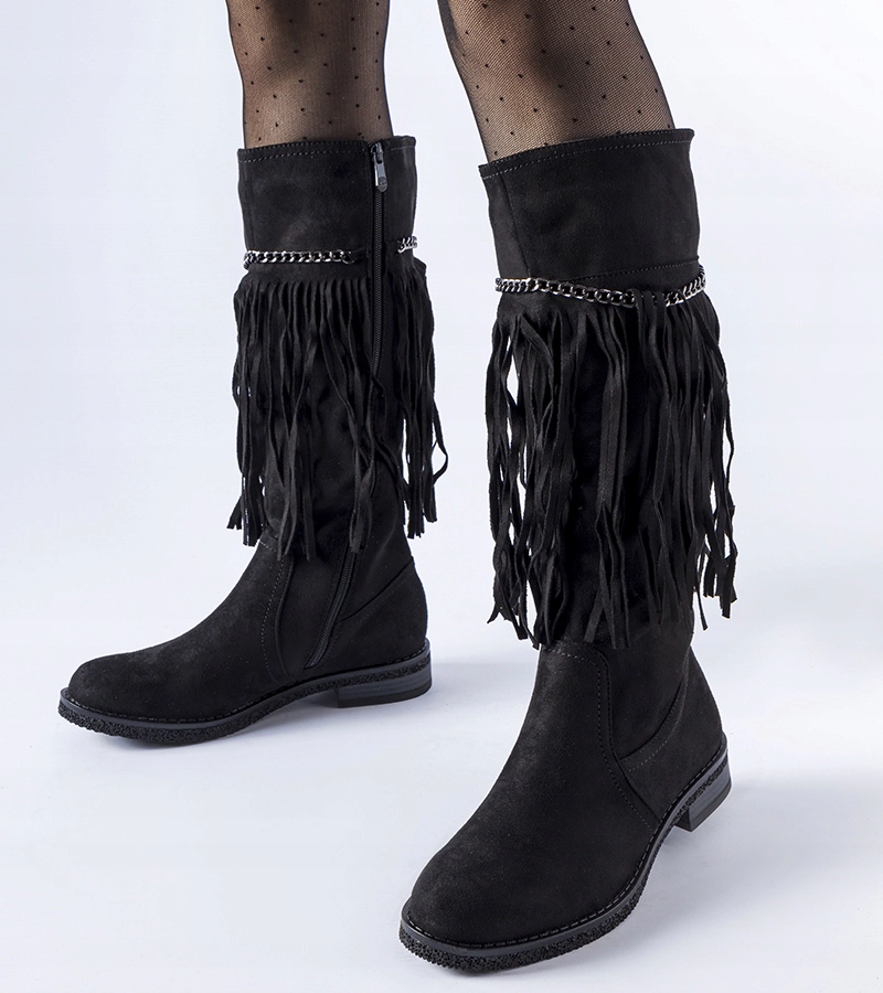 Czarne kozaki z łańcuszkiem i frędzlami 26868 26868 rozmiar 41 Oryginalne opakowanie producenta pudełko