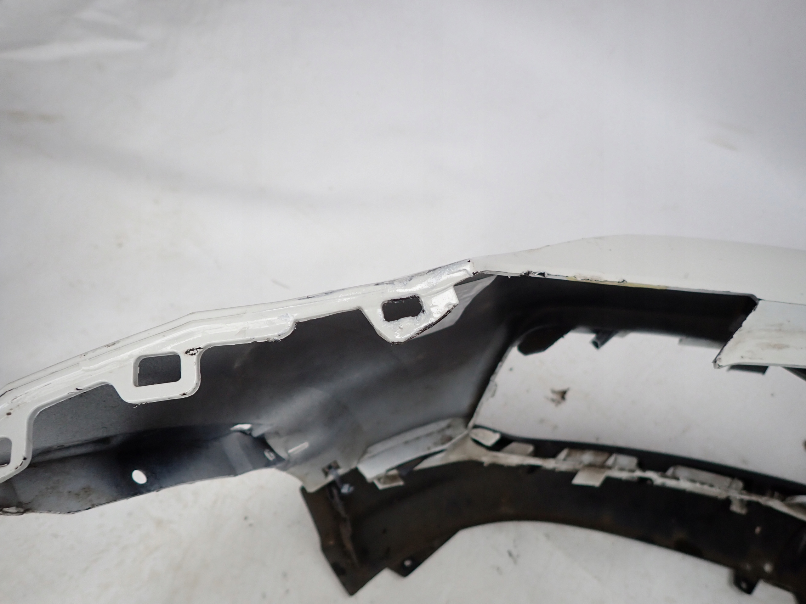AUDI Q2 81A 16- bumper front front grill PDC washers