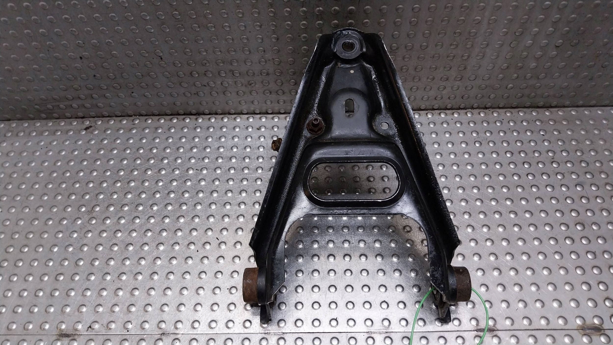 arm right front 0007001V004 SMART FORTWO and 450 98-07
