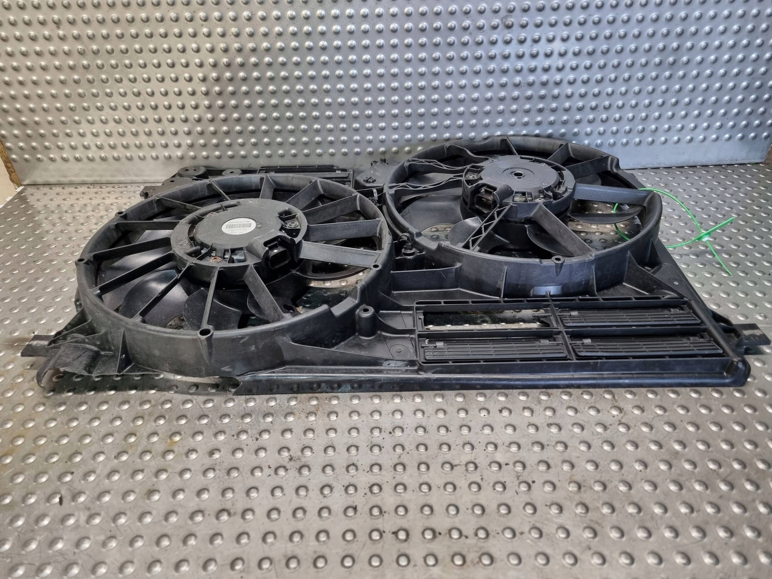 Ventilateurs Radiateur EJ73-8C607-AF FORD KUGA MK2 FOCUS MK3 C-MAX MK2
