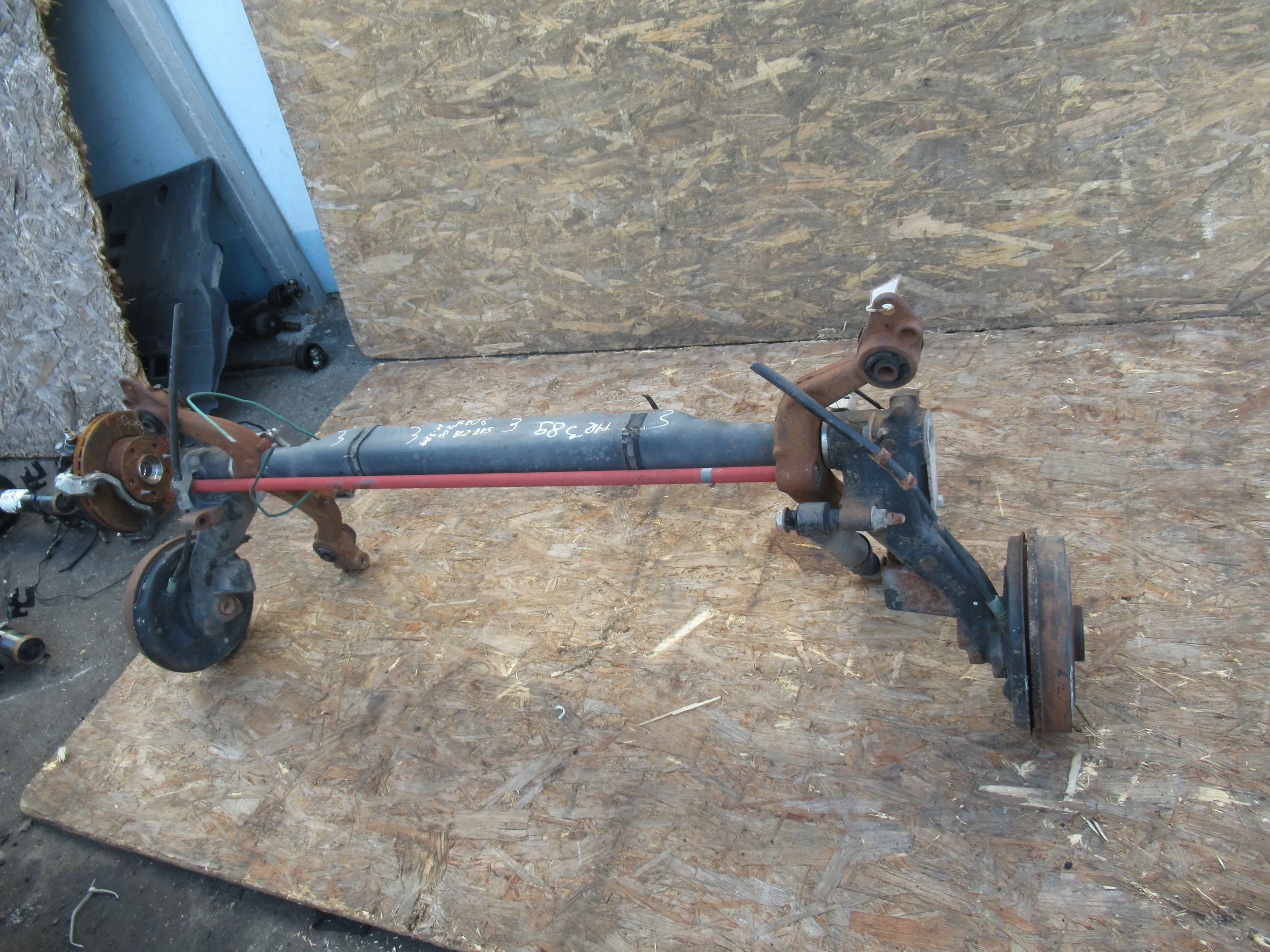axis rear part Peugeot 206 Lift without ABS