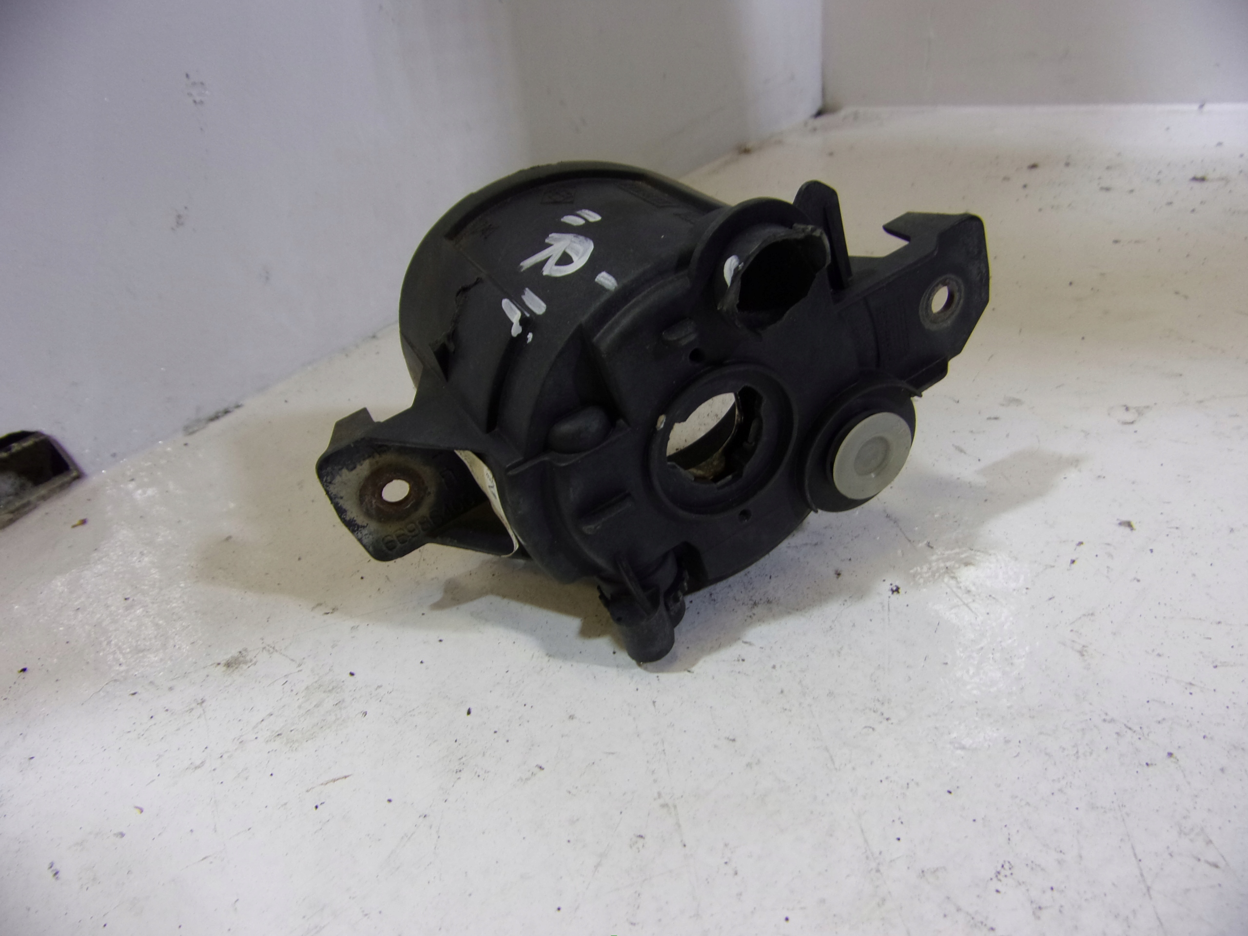Nebelscheinwerfer rechts RENAULT LAGUNA 2 8200002470