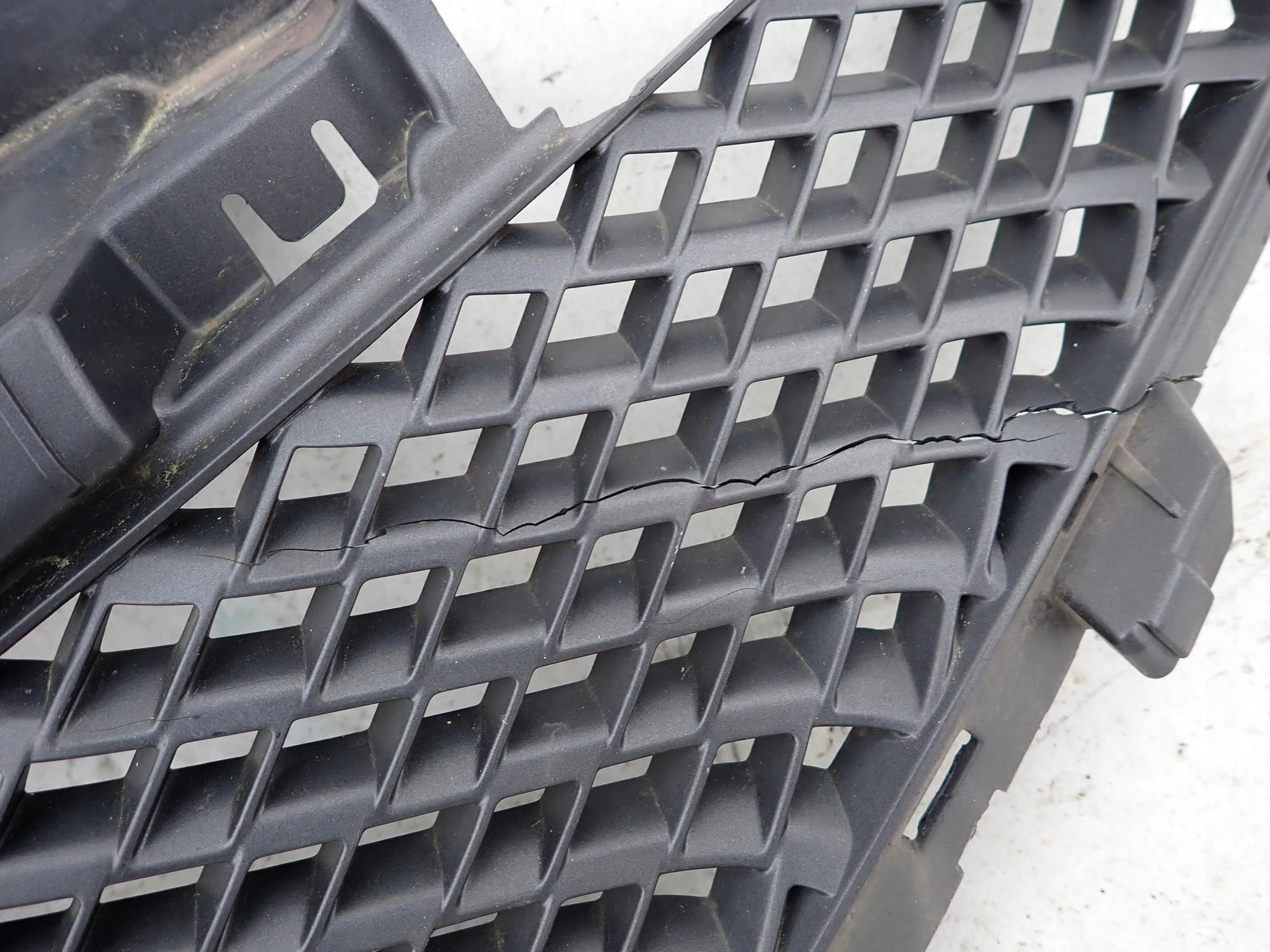 NISSAN NOTE II 2 12-16 Grille Grille/masque