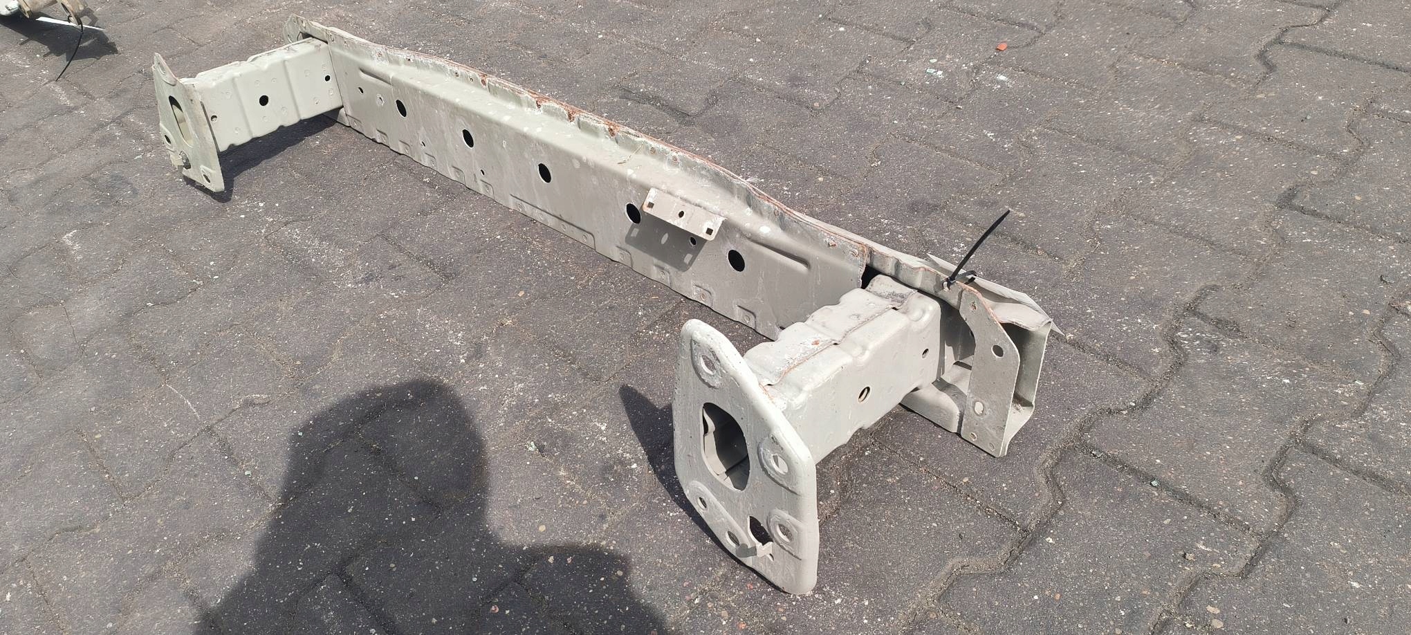 bumper support front NISSAN NV 200