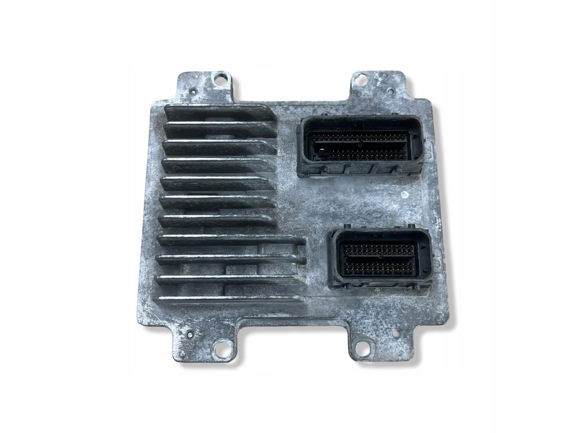 control unit of the engine Opel Astra J 2011 12639891