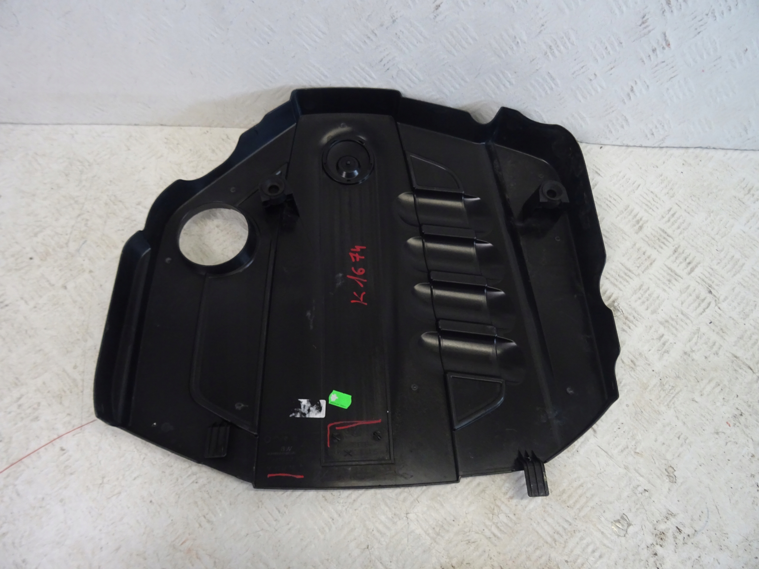 cover upper of the engine BMW X1 E84 11148510364