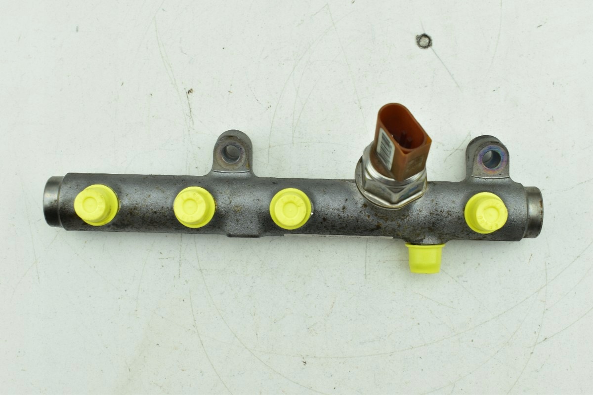 Kraftstoffverteiler Einspritzleiste Sensor AUDI A5 8T A4 B8 3.0 TDI 059130089AH