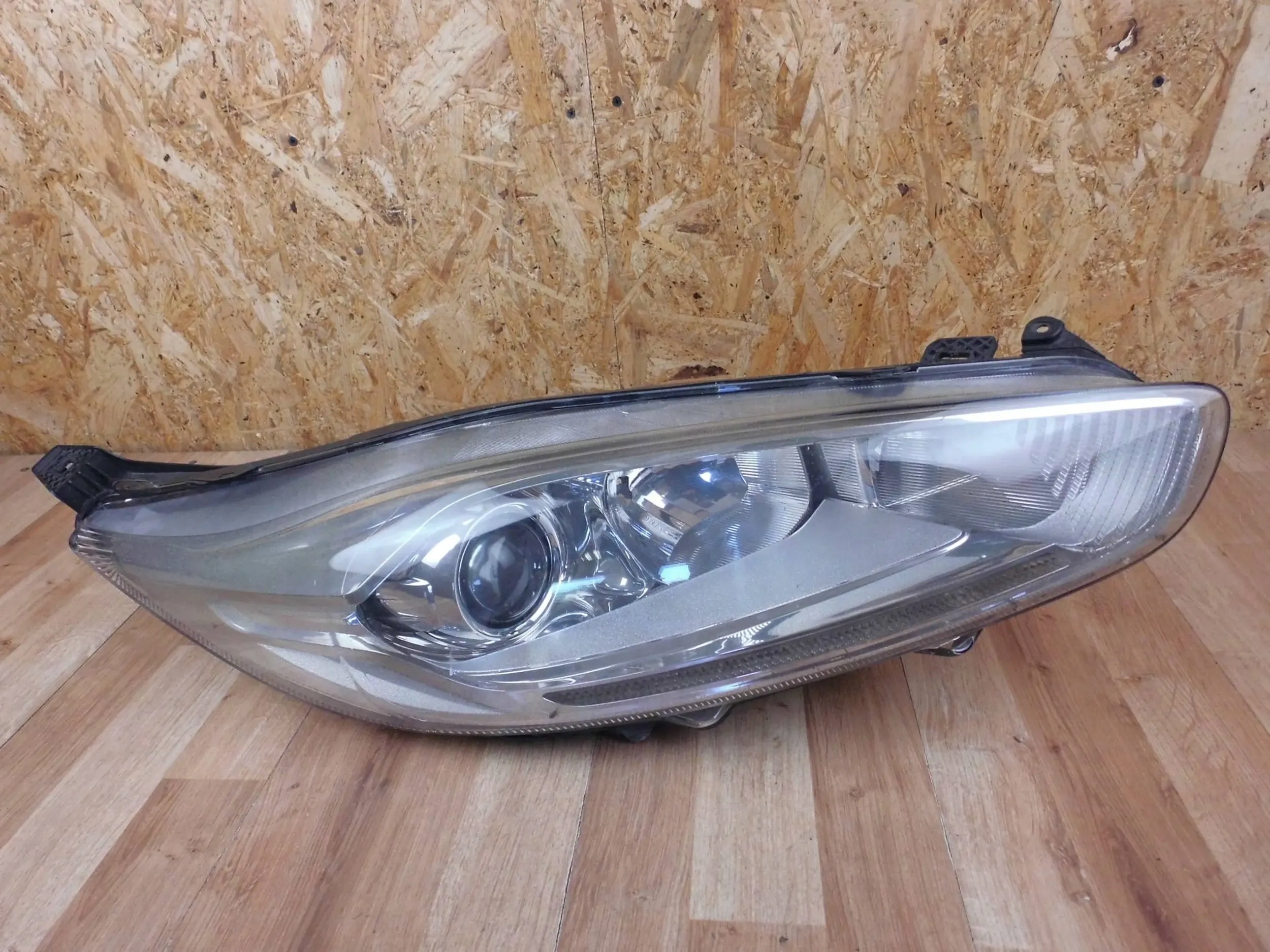 Ford Fiesta VII MK7 2013-2017 LIFT light right front front right