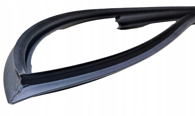 USZCZELKA SZYBY PRZÓD TOYOTA COROLLA VERSO 04-09 Producent części Inny