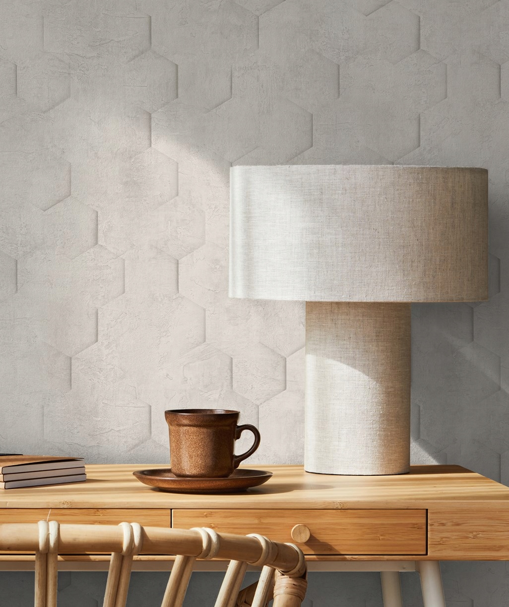 Béžová hexagonová tapeta s 3D vzorem na vinylovém betonu
