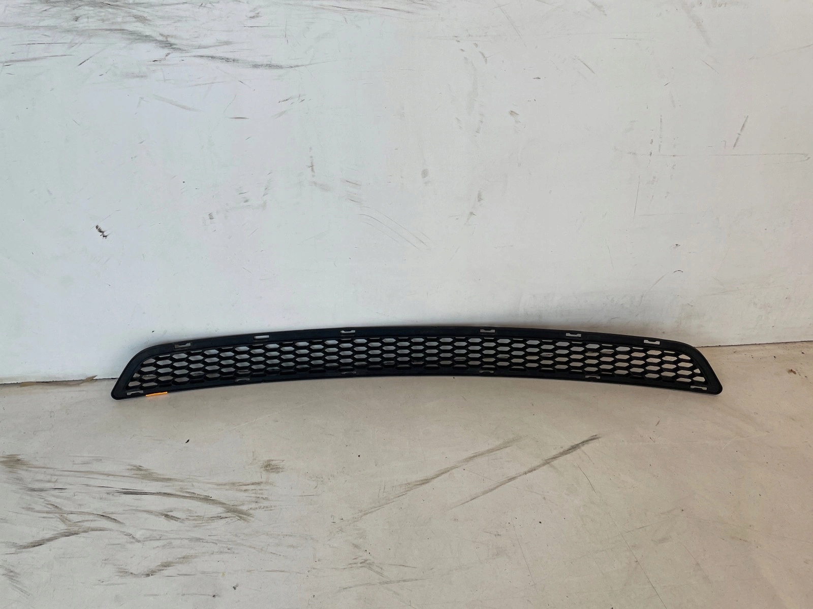 Lüftungsgitter mitte der Stoßstange hyundai h1 I800