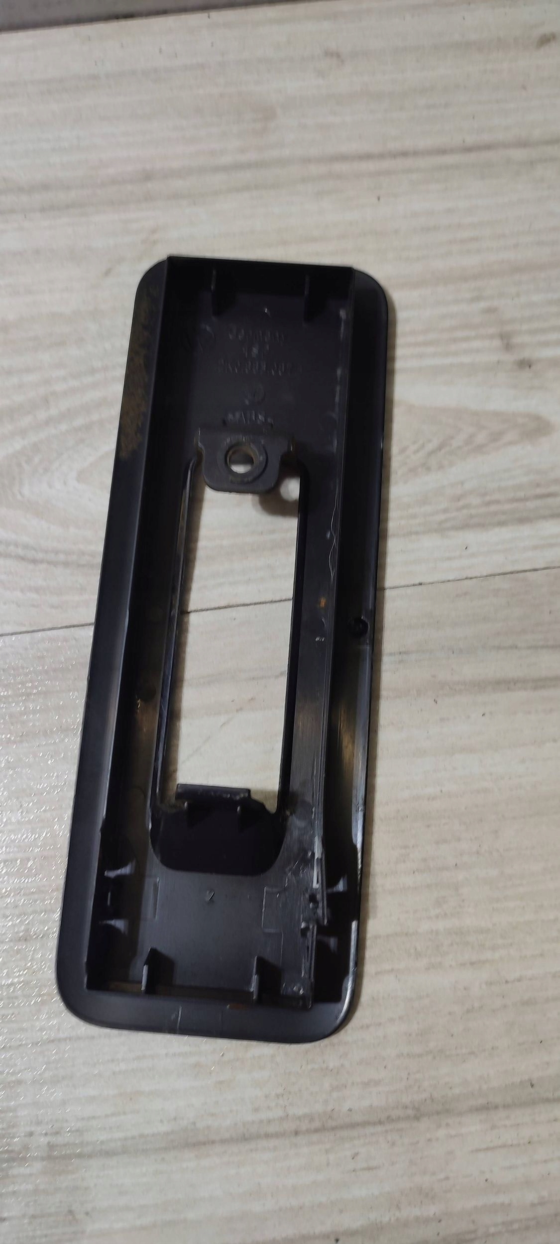 Ucho do Halter bagazu Volkswagen Caddy 2K0883087B