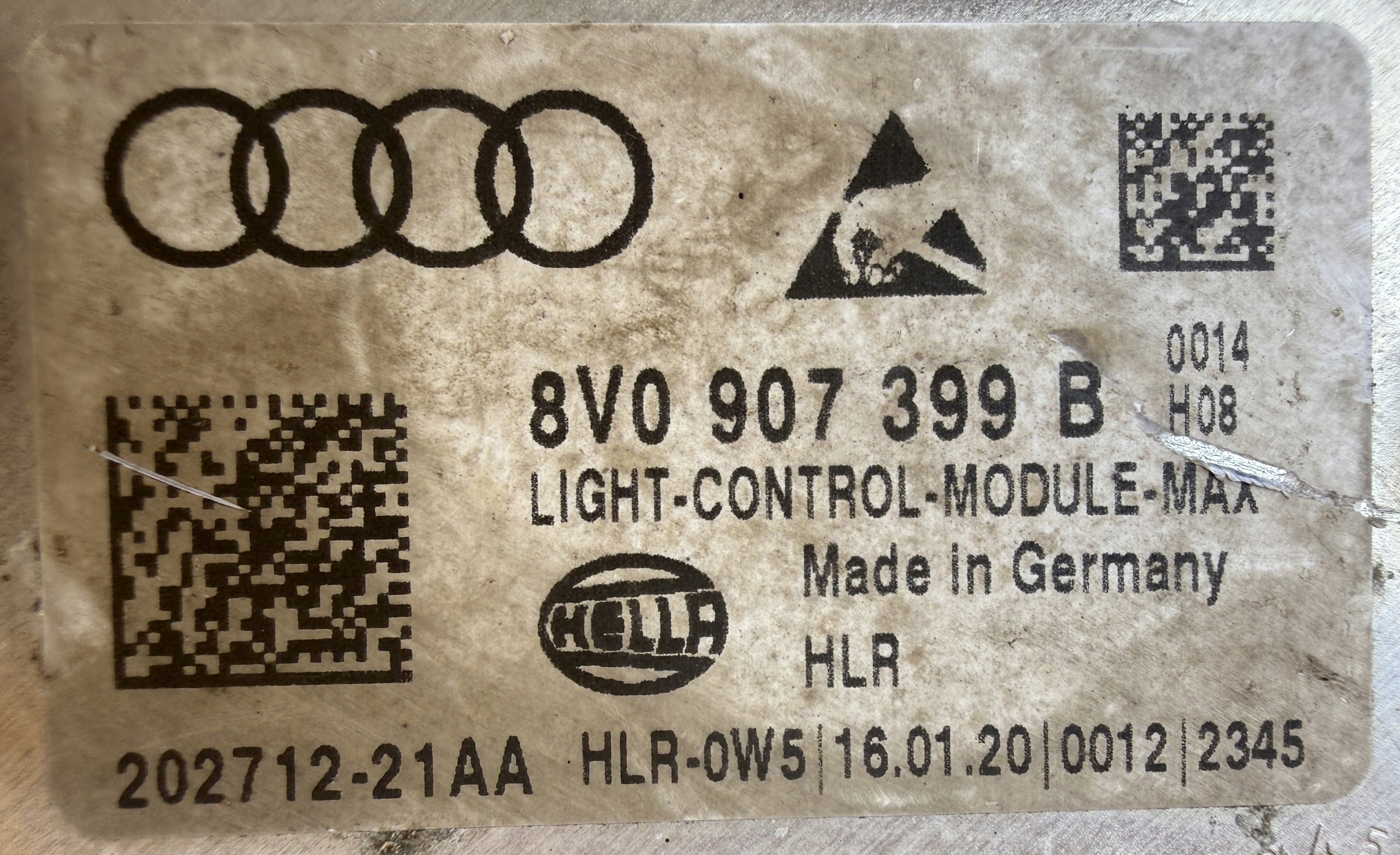 light VW TIGUAN ALLSPACE 5NN941081C left original as new complete