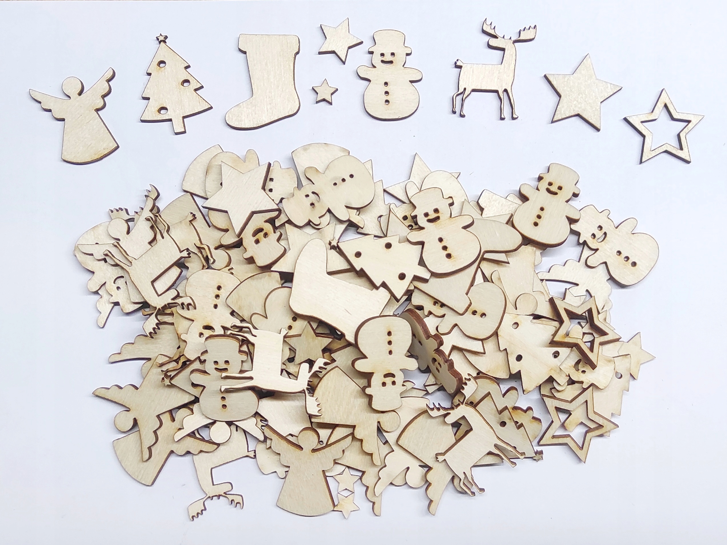 

Świąteczne scrapki skrapki dekory decoupage 100 sz