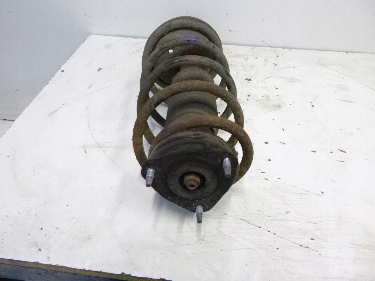 tlumič předek Ford Transit Connect MK1 a 1.8D