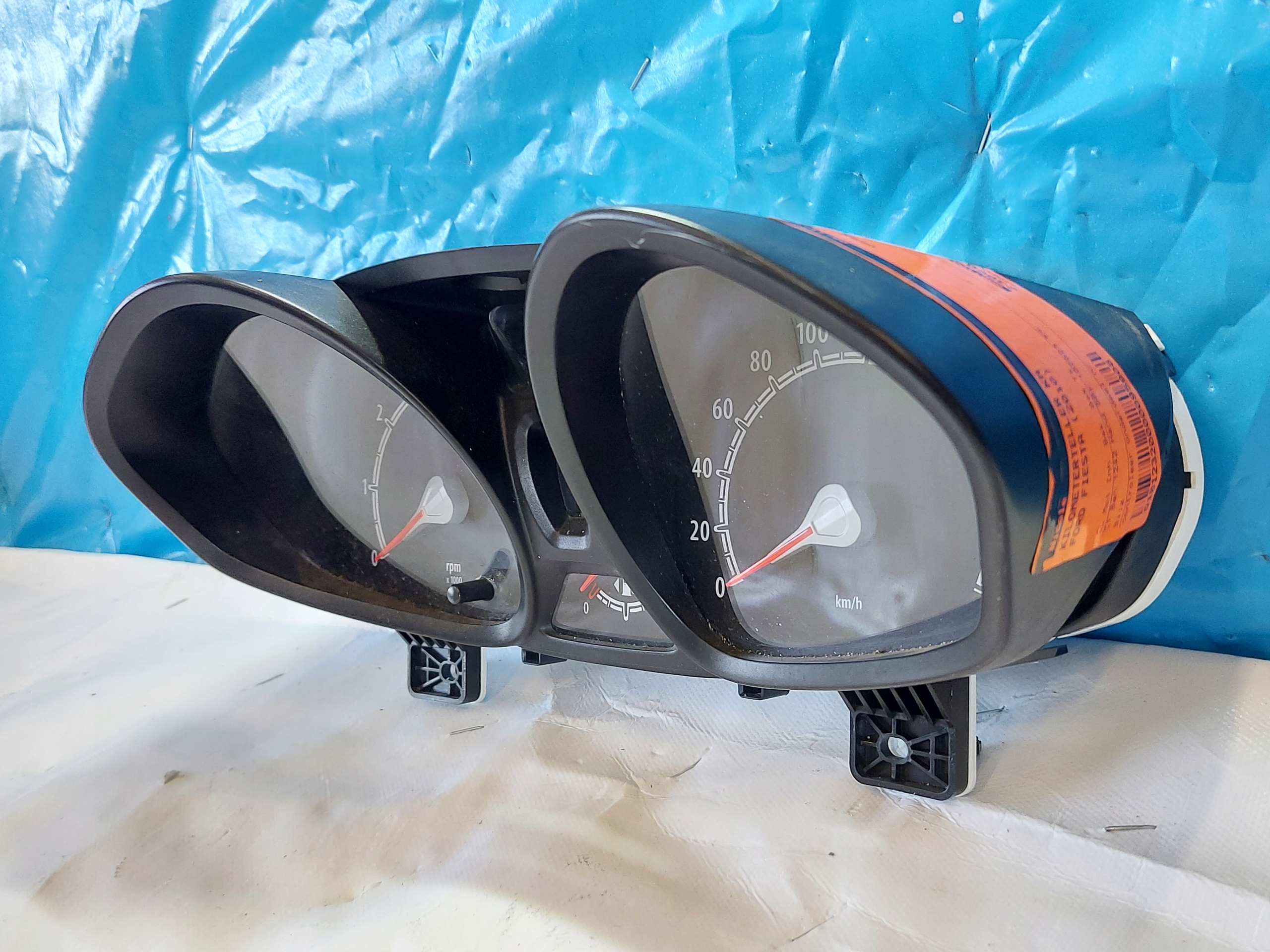 dials clock FIESTA MK7 1.25 B 8A6T10849AK