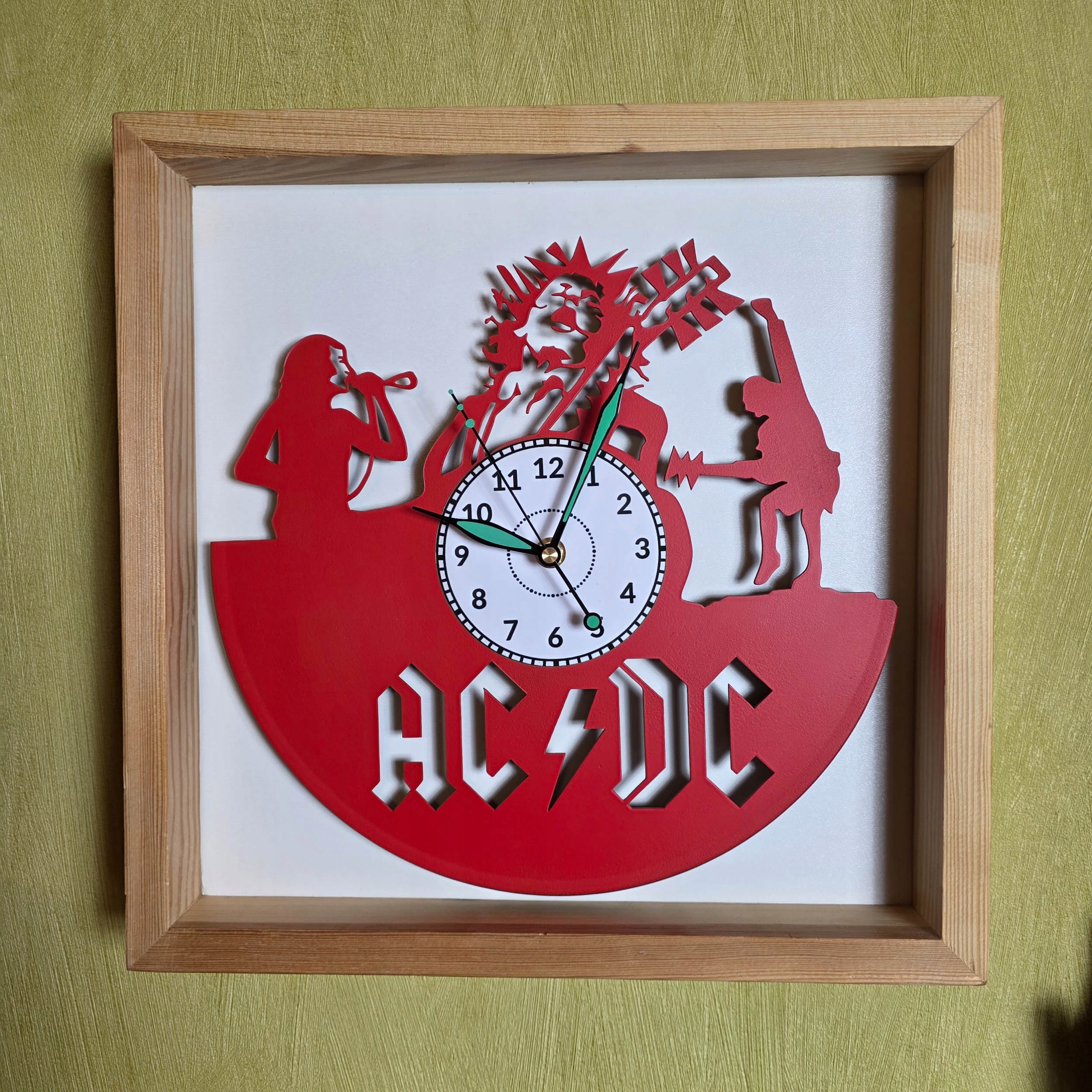 Ac/dc Nástenný hodinový rám 35x35 cm Vinylová doska Farebný darček Farba