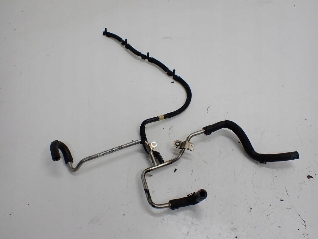 WĄŻ PRZEWÓD RURKA PALIWA WTRYSKÓW PRZELEWY AUDI A3 8P 2.0 TDI CFG 11R Producent części Audi OE