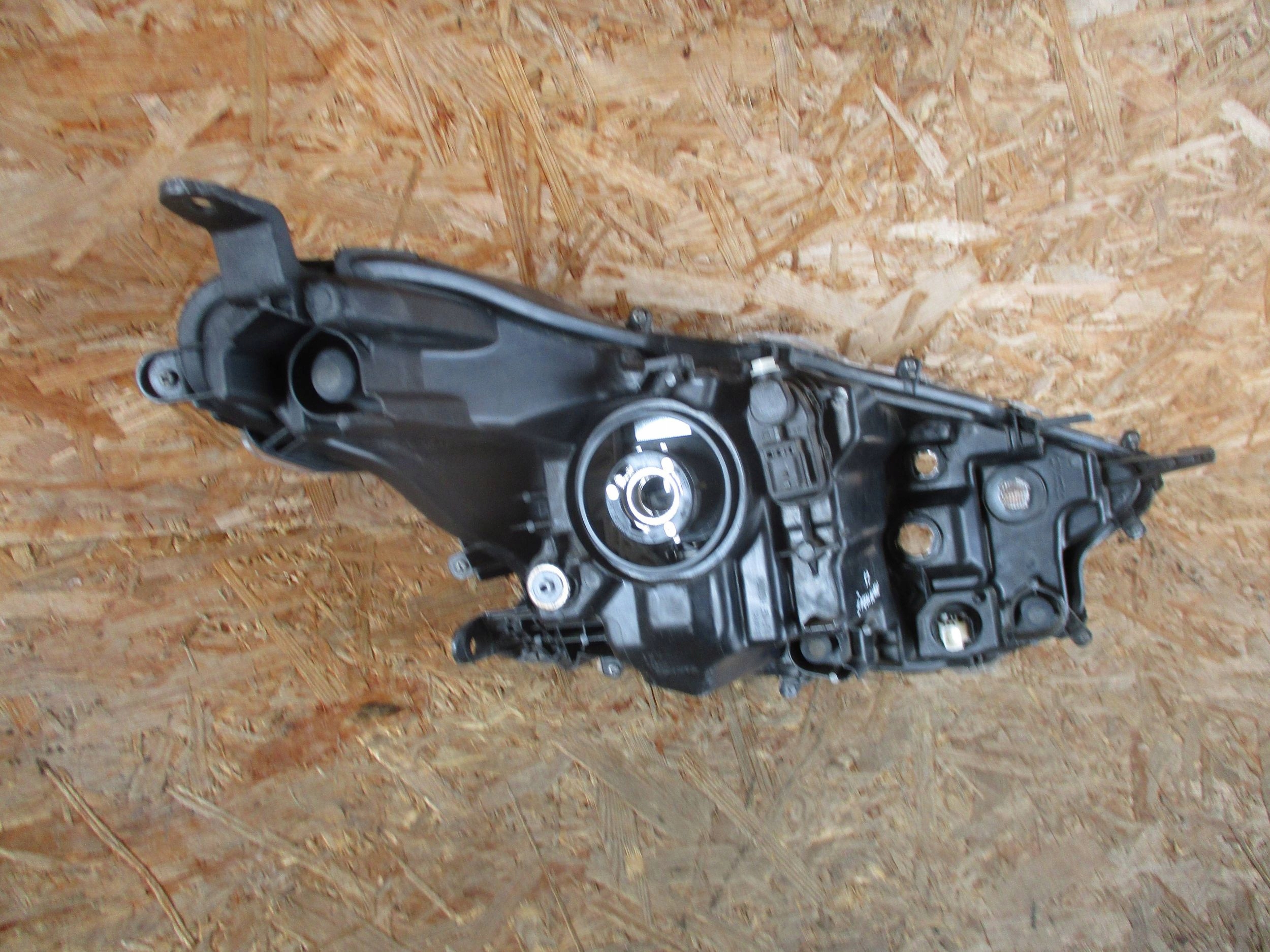 light front front left TOYOTA YARIS IV lens