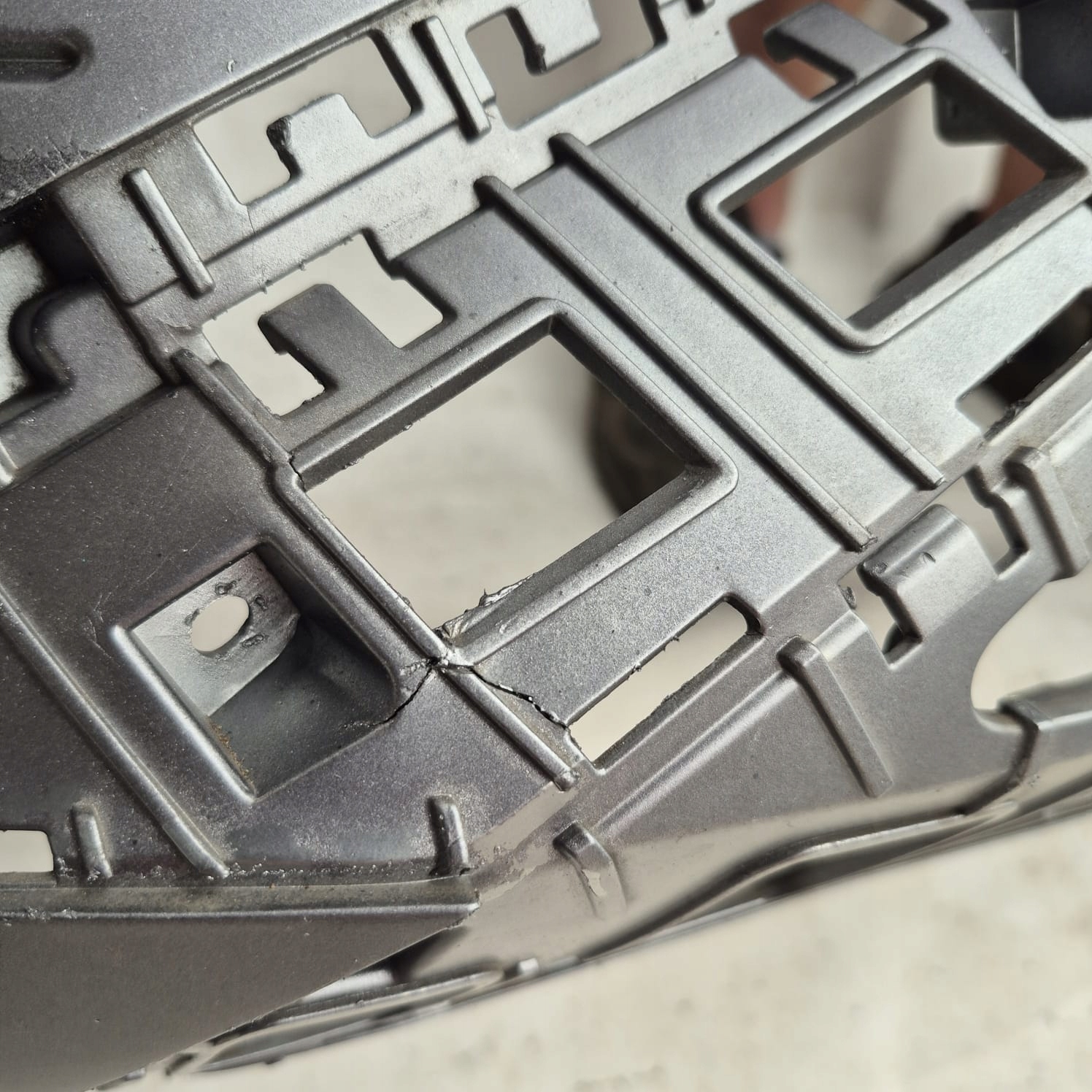 HYUNDAI IONIQ 5 21-24 bumper front front PDC