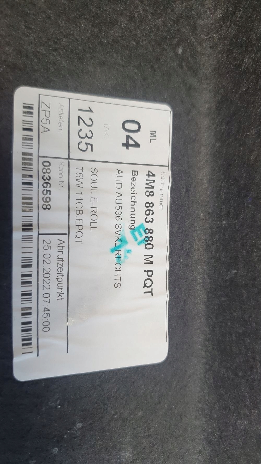 Audi Q8 boot upholstery right rear part 4M8863880M